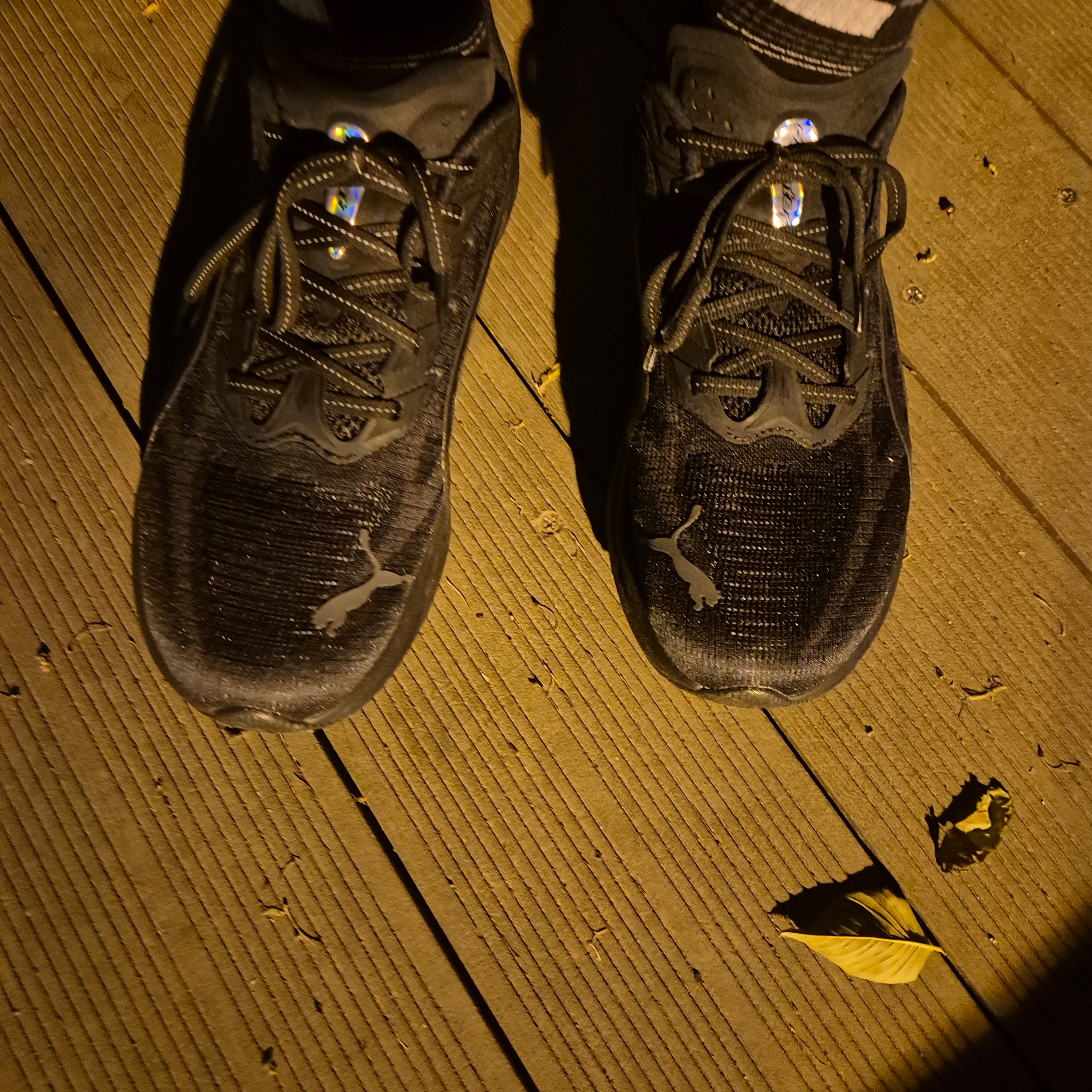 Puma Deviate Nitro 4 Wide Black Flat Dark Gray 착용 스타일