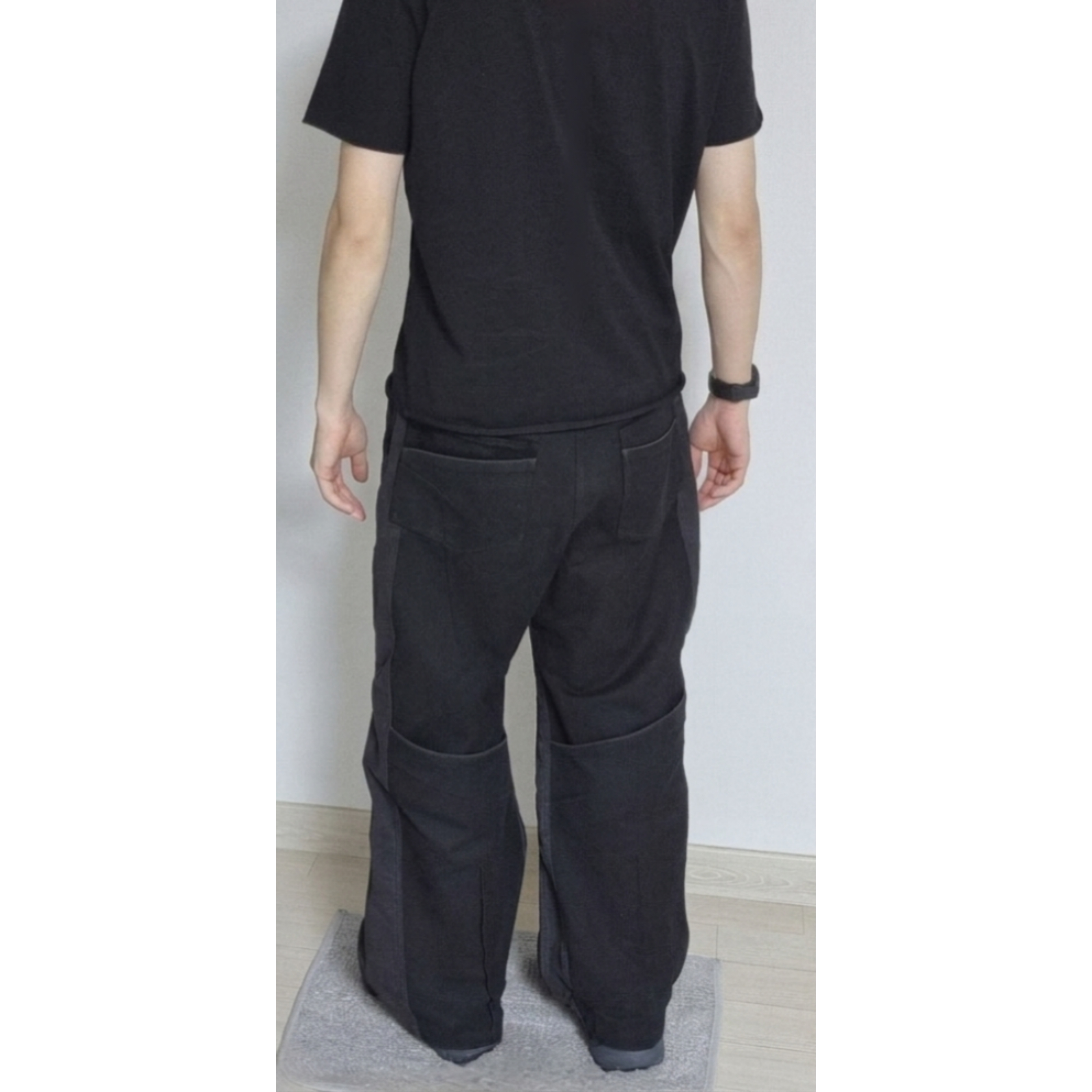Hoka x Xlim Mafate Speed 2 TS Black Charcoal, Xlim Ep.6 04 Trousers Black 착용 스타일 - 1