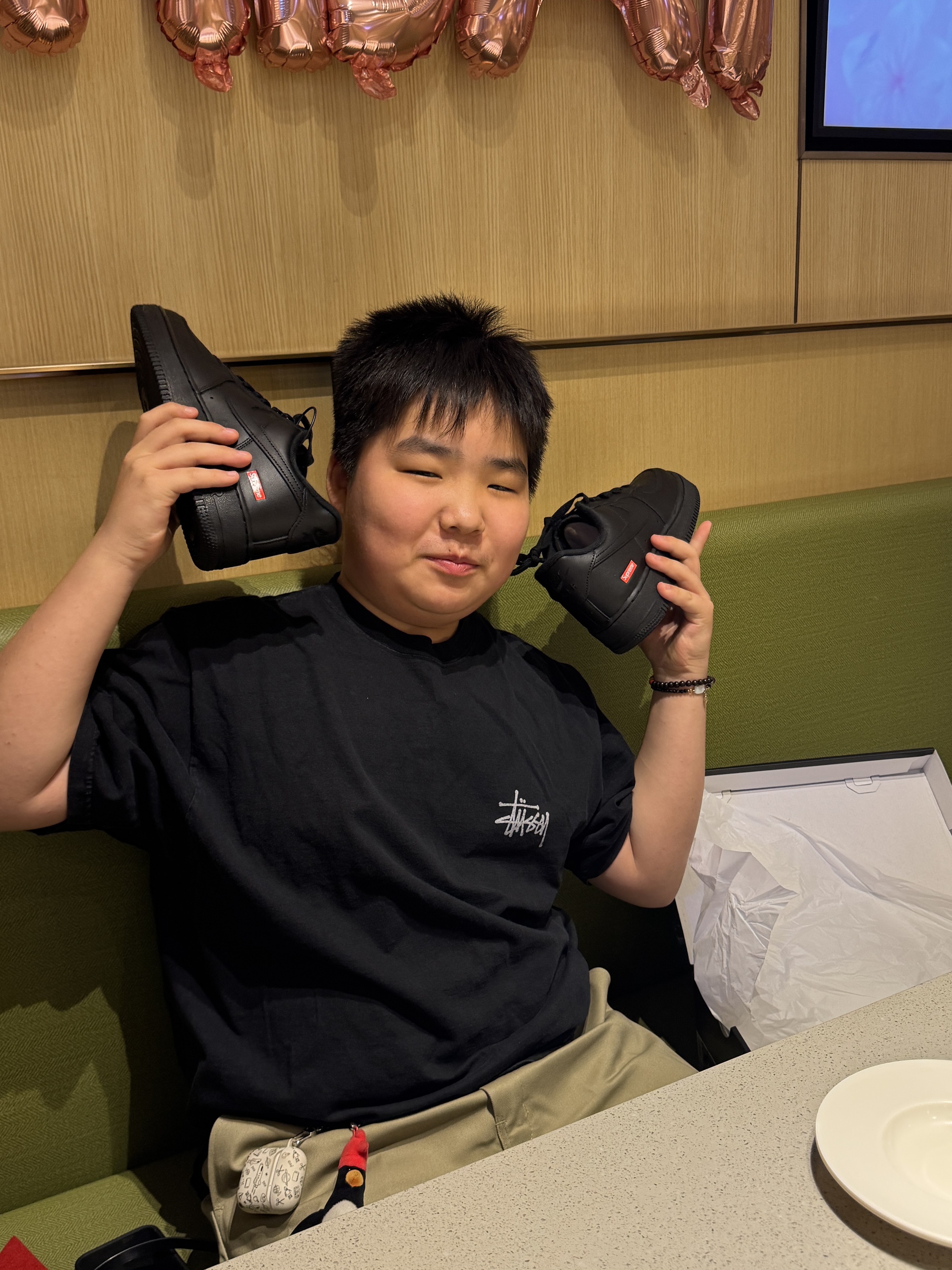 Vans Skate Old Skool Black White, Stussy California Grown Pigment Dyed T-Shirt Black 착용 스타일 - 4