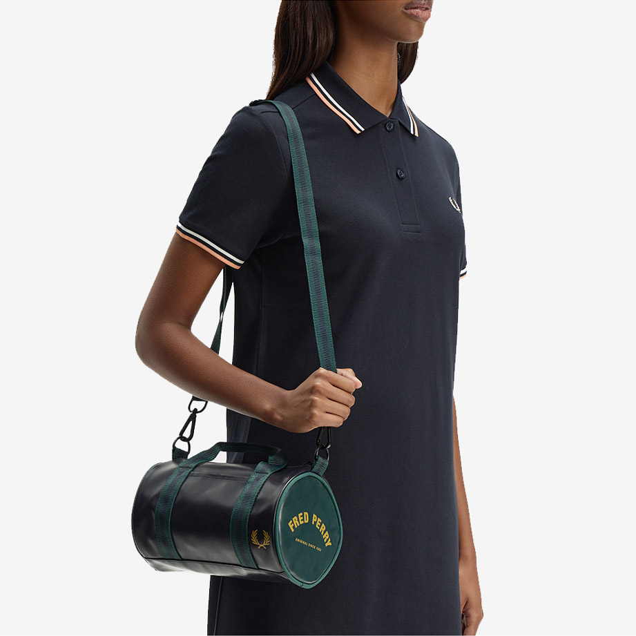 프레드페리 클래식 미니 배럴 백 네이비 그래스루츠(Fred Perry Classic Mini Barrel Bag Navy Grassroots) - 2