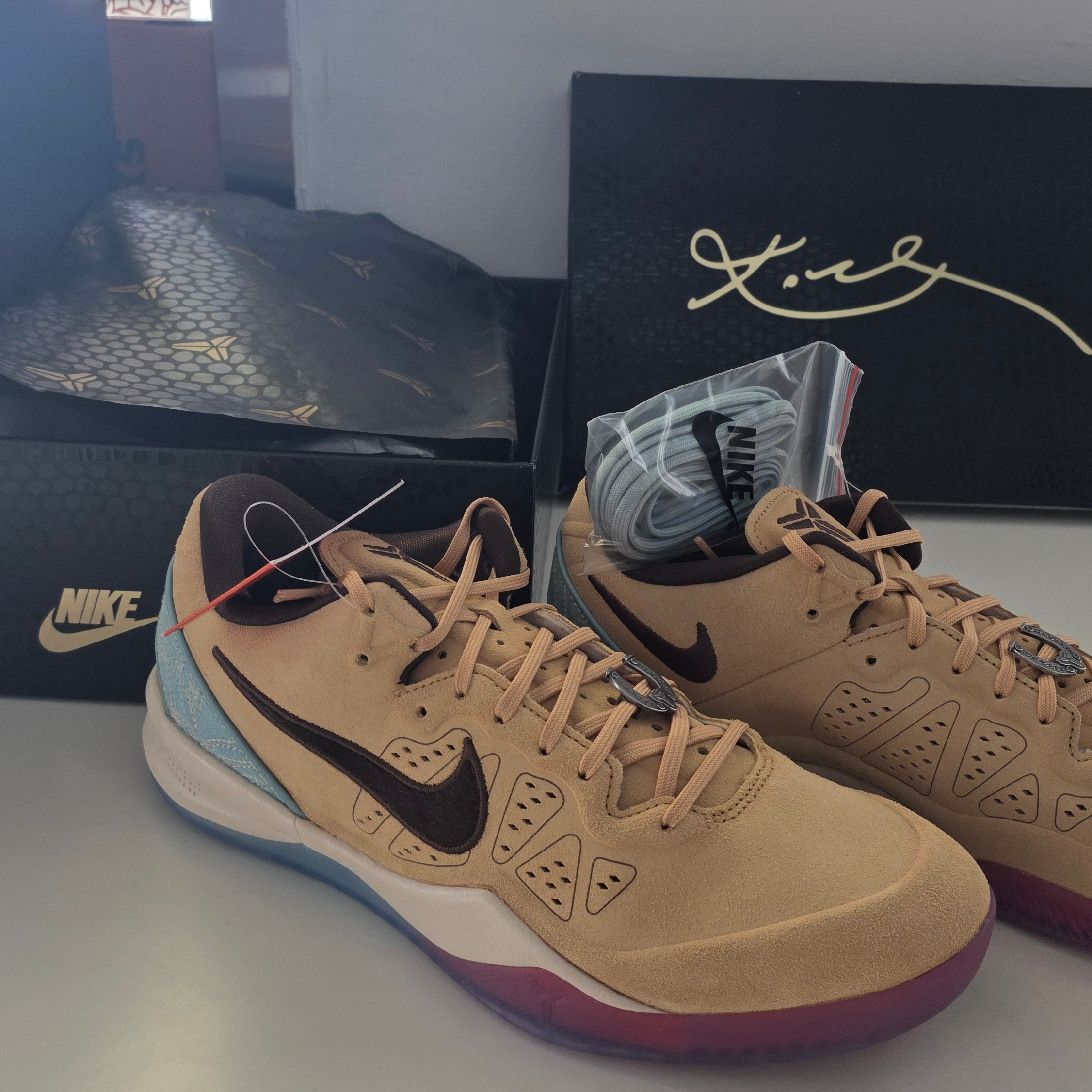 Nike Kobe 8 Protro Siempre Mio Twine and Baroque Brown μ°©μ© μ€νμΌ