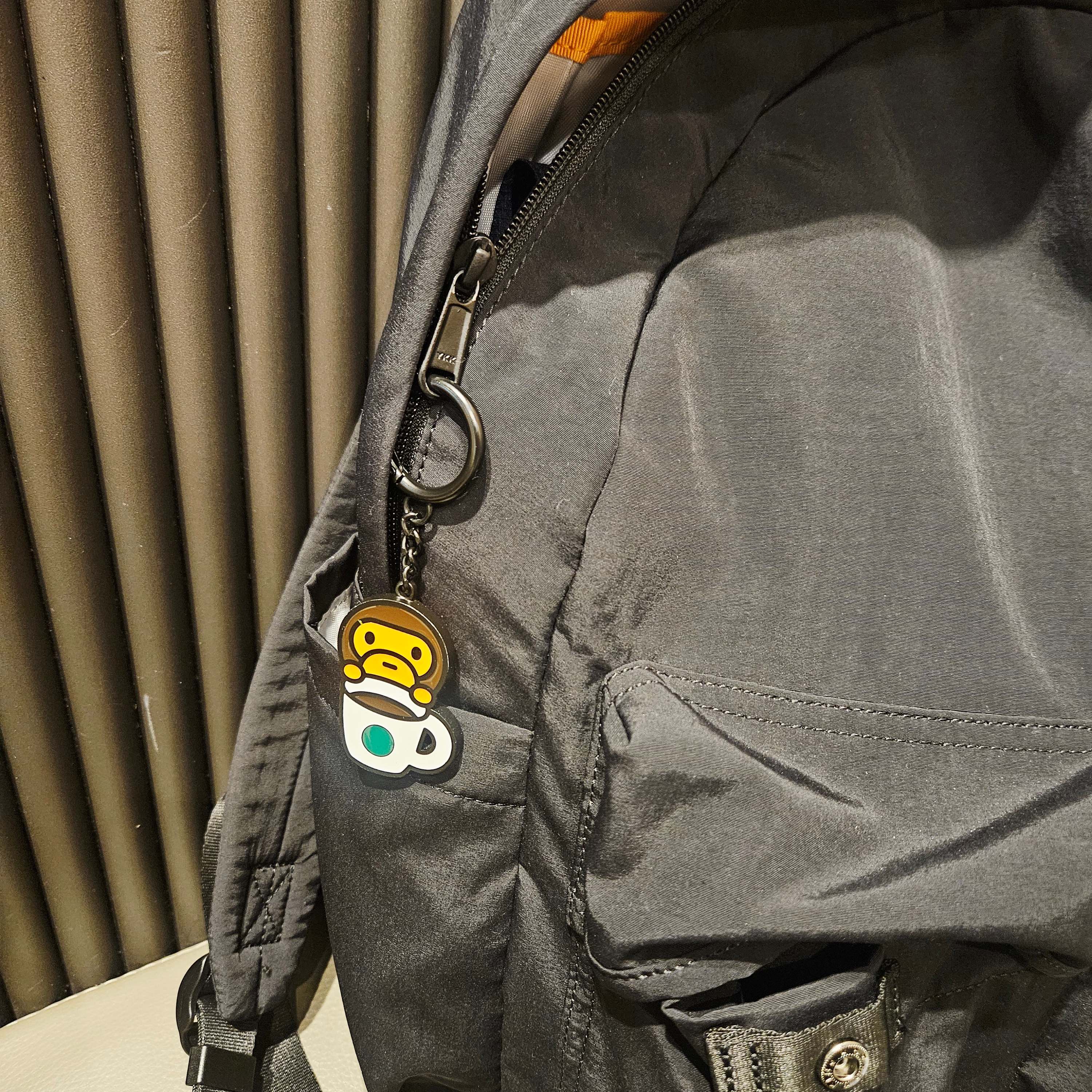 Starbucks x BAPE Baby Milo Keychain, Starbucks x BAPE Baby Milo Keychain 착용 스타일 - 2