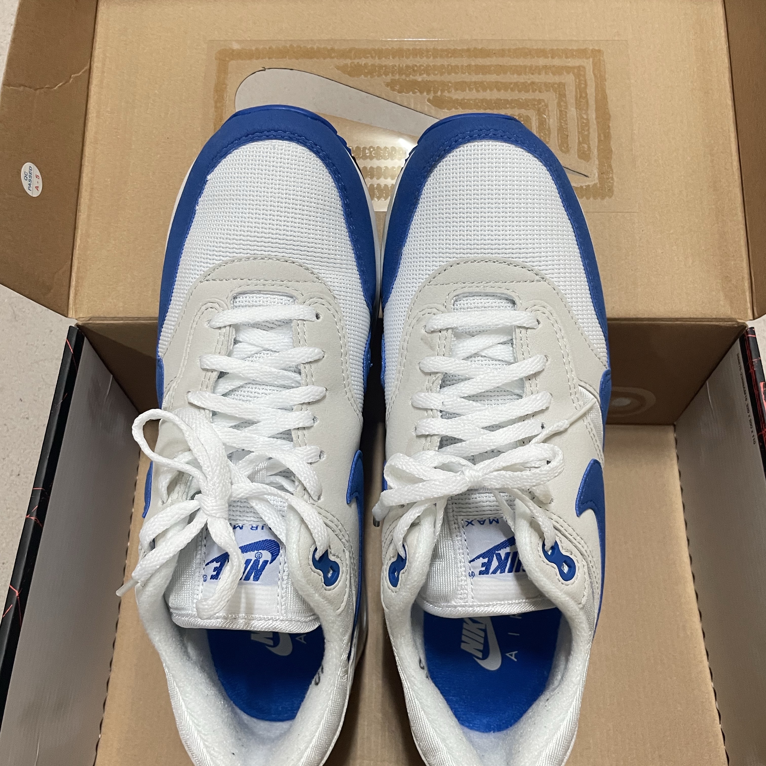 (W) Nike Air Max 1 '86 OG Royal Blue, Nike Air Max 1 '86 Original Golf White University Red 착용 스타일 - 2