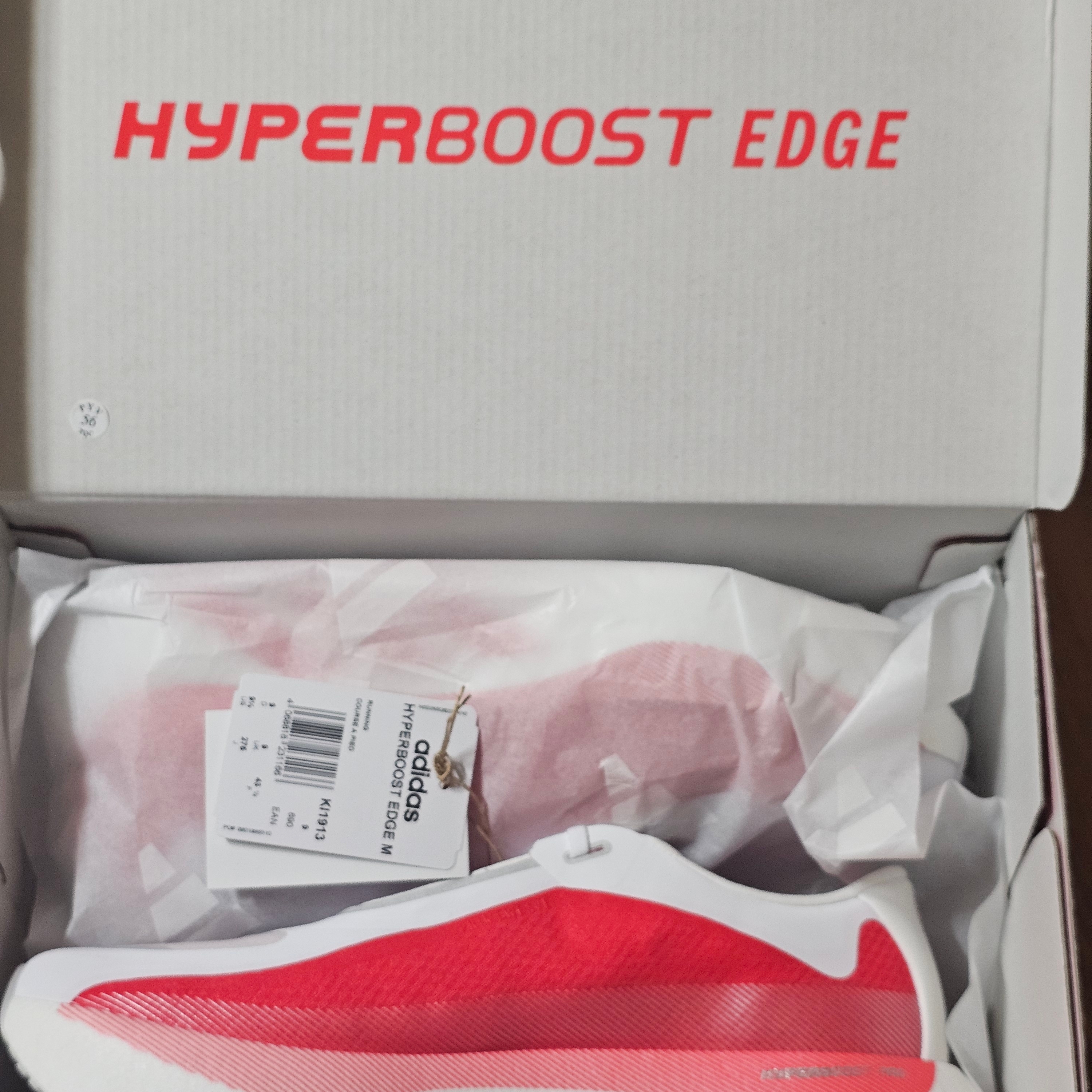 Adidas Hyperboost Edge Cloud White Pure Ruby 착용 스타일 - 3