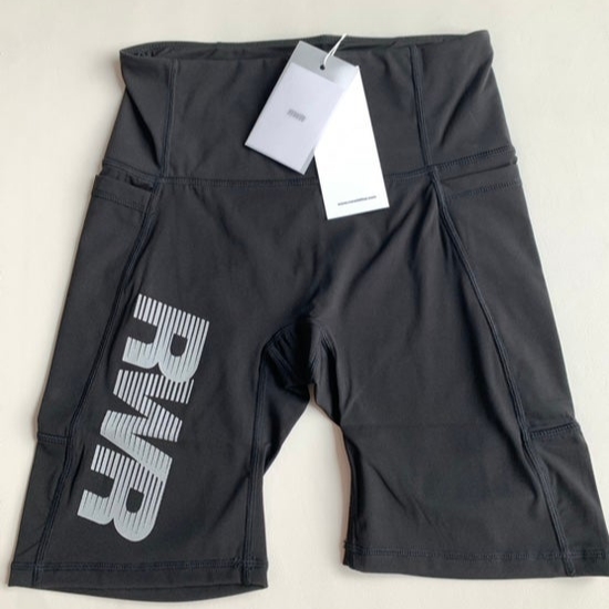 [KREAM 단독] runwhither Half Tights Black 착용 스타일
