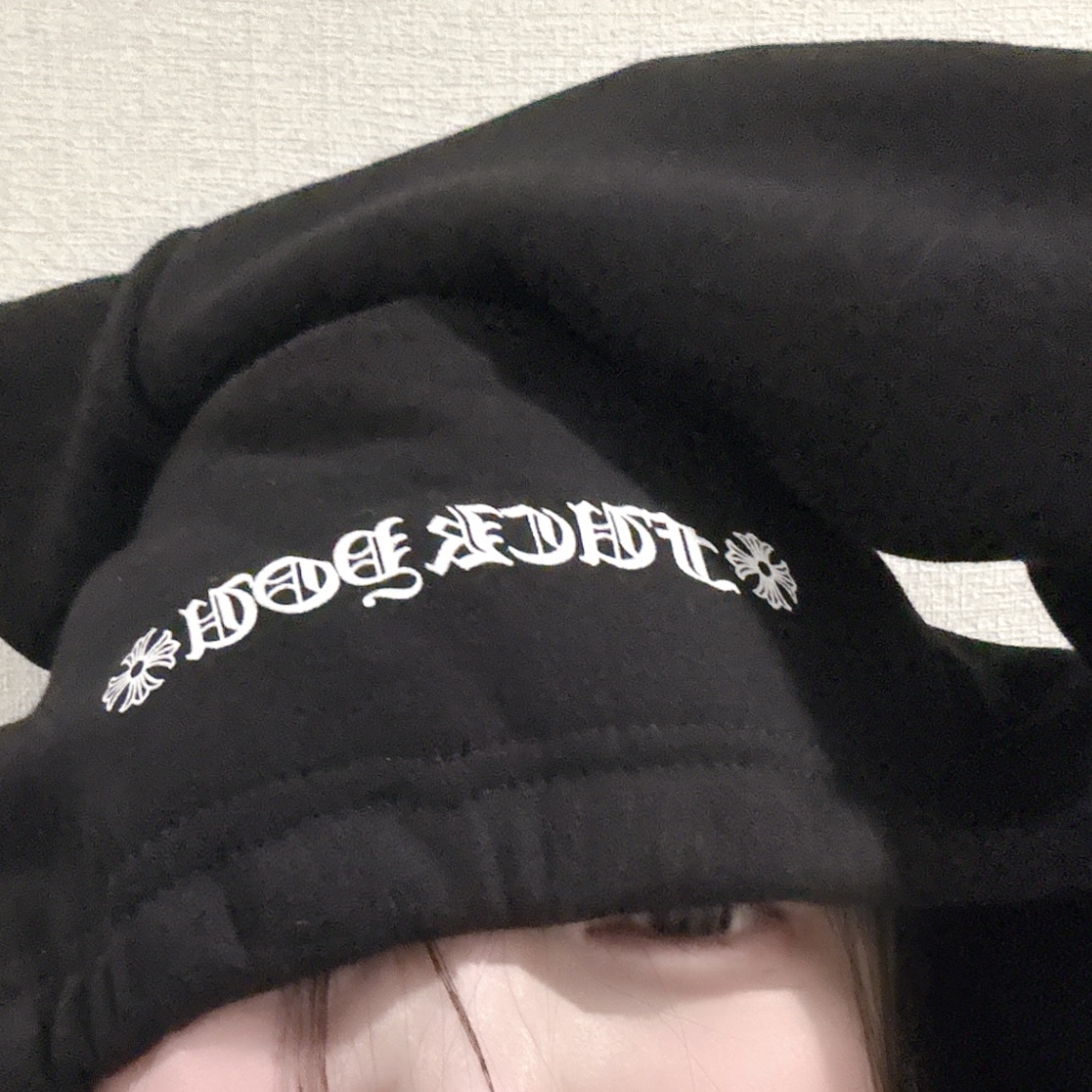 Chrome Hearts Horseshoe Floral Fuck You Logo Heavyweight Zip-Up Hoodie Black 착용 스타일