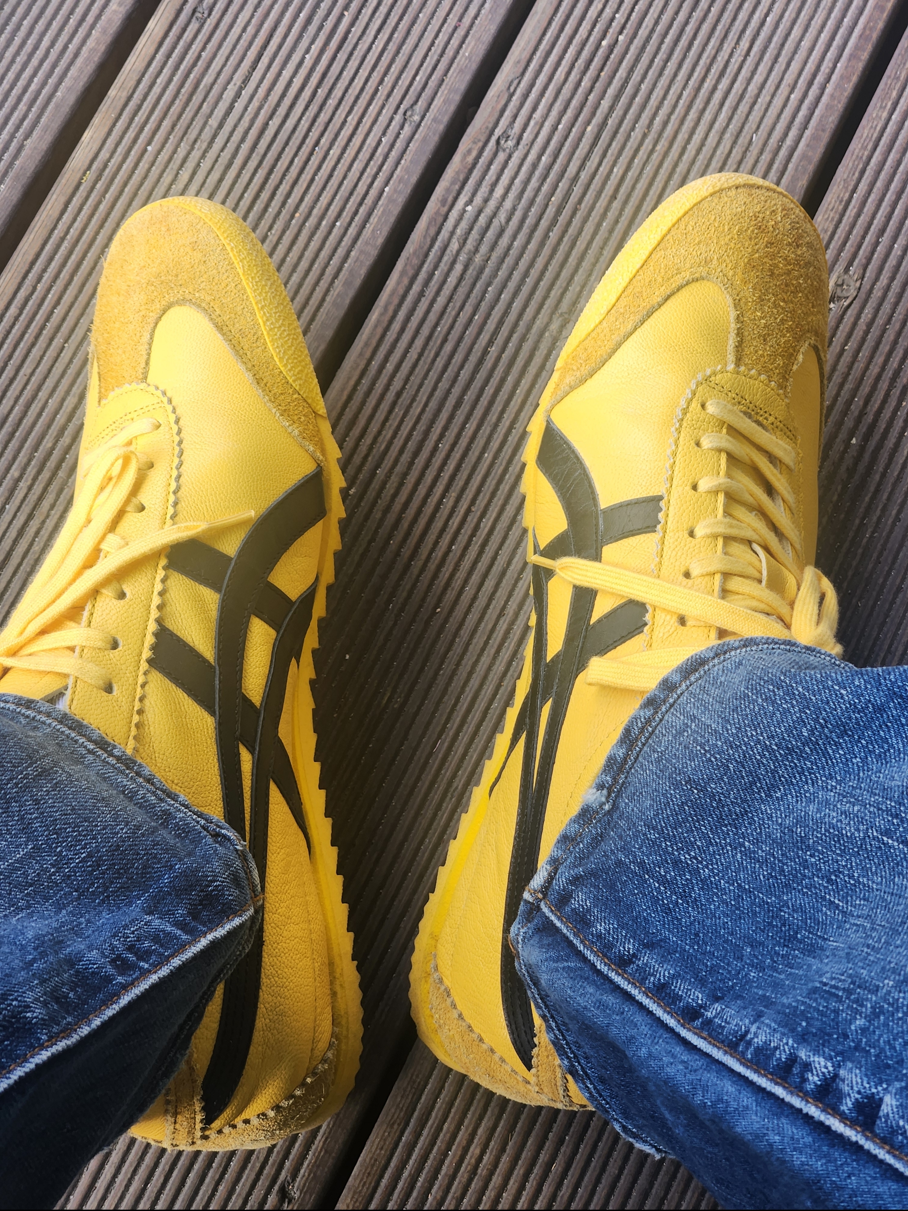 Onitsuka Tiger Mexico 66 SD Yellow Black 착용 스타일