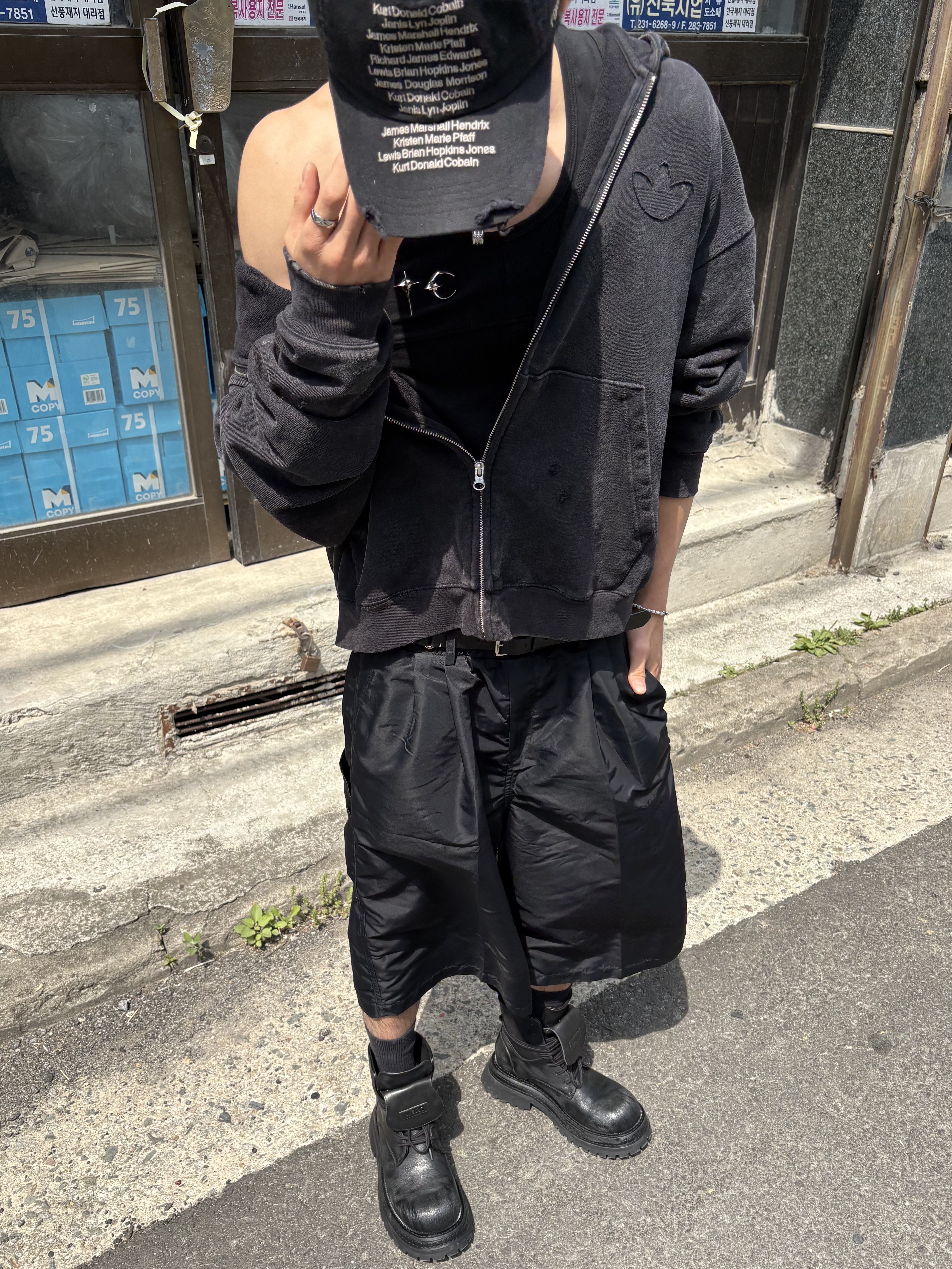 MJD x Koin Seoul Two Tuck Re-Nylon Wide Carpenter Bermuda Pants Black, Stussy Boxer Shorts Multi (3 Pack) 착용 스타일 - 1