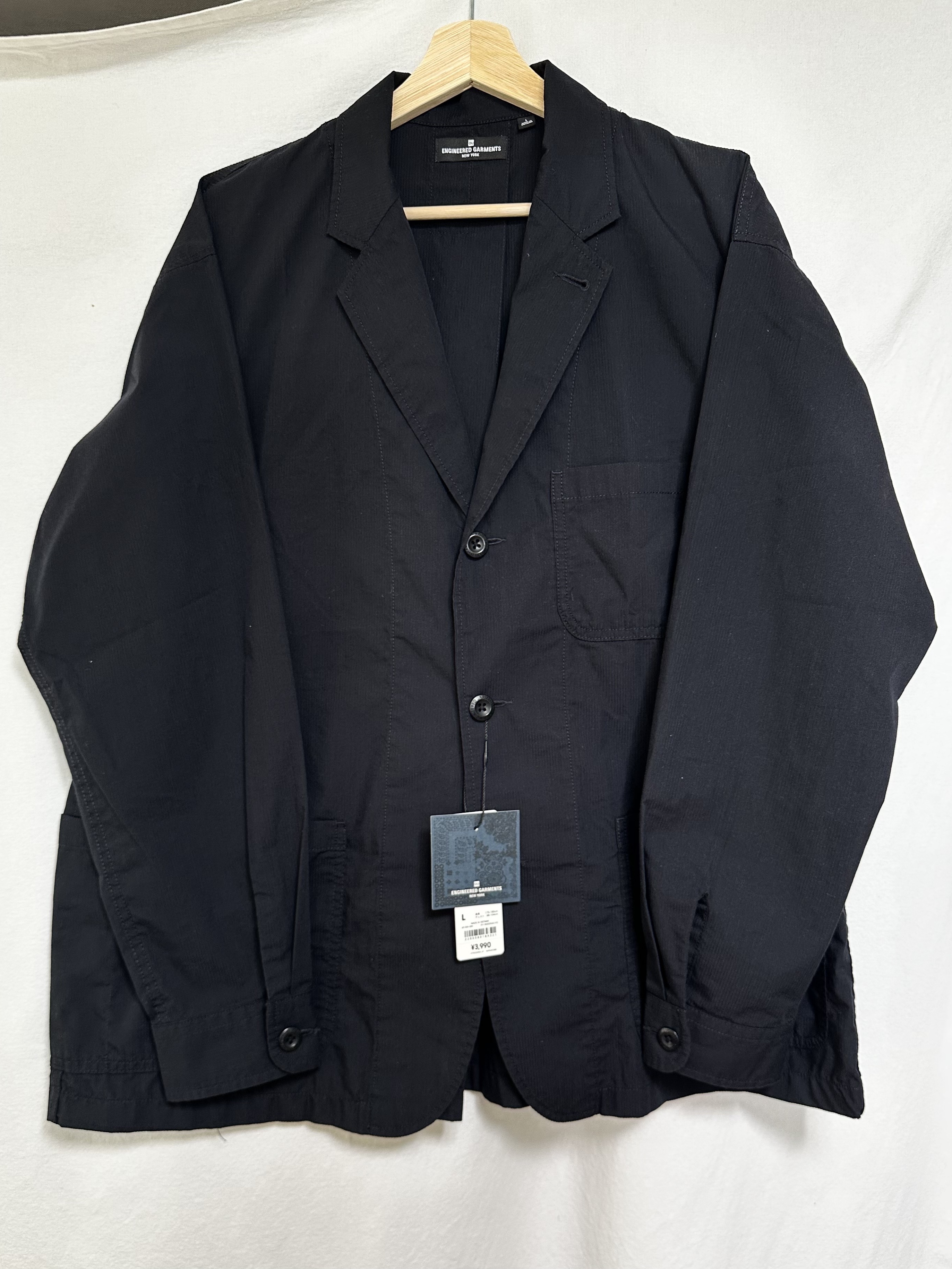 GU x Engineered Garments Cordlane Jacket Navy, Patagonia Nomader Jacket Forge Grey 착용 스타일 - 1