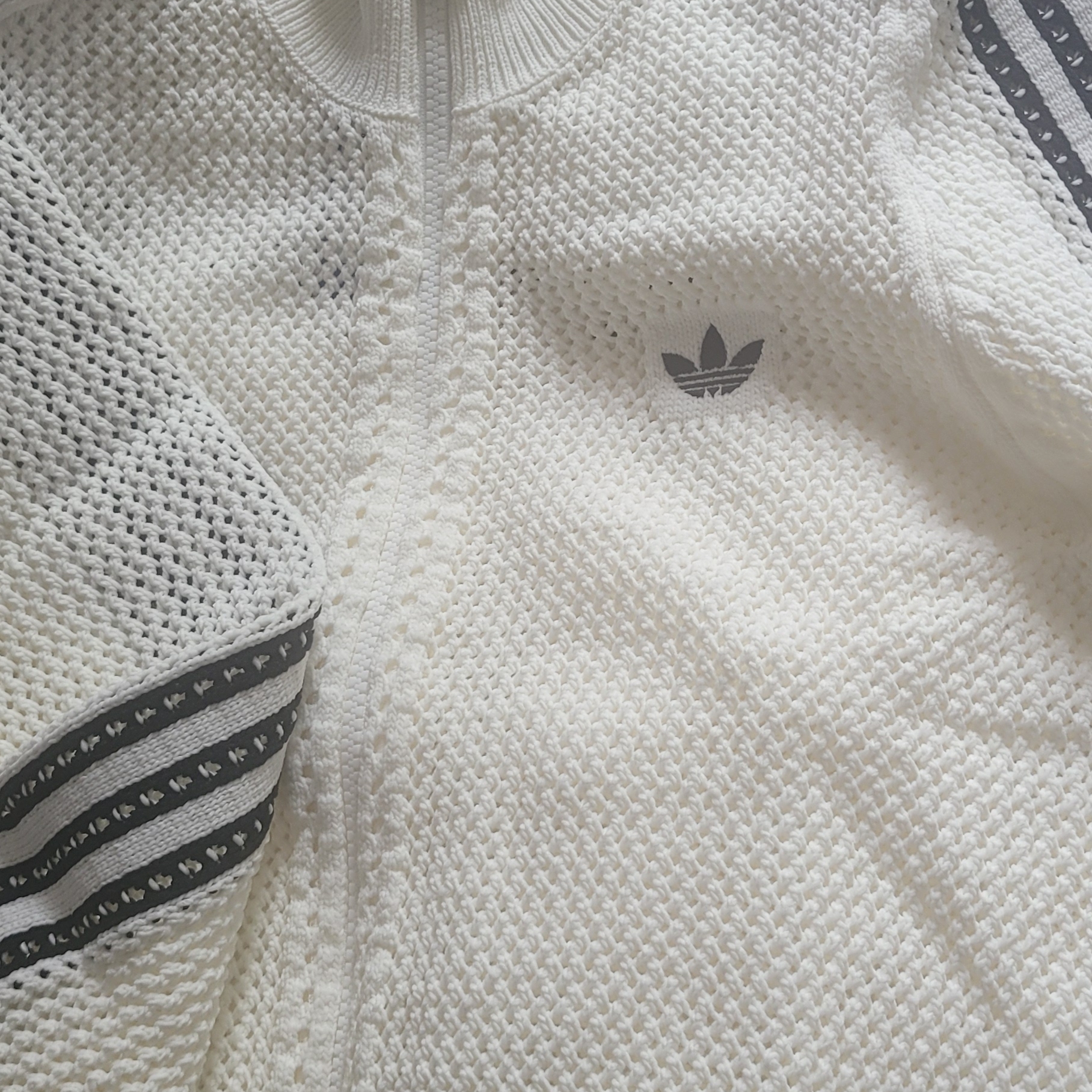 (W) Adidas Knitted Crochet Firebird Track Top Off White - KR Sizing 착용 스타일 - 1