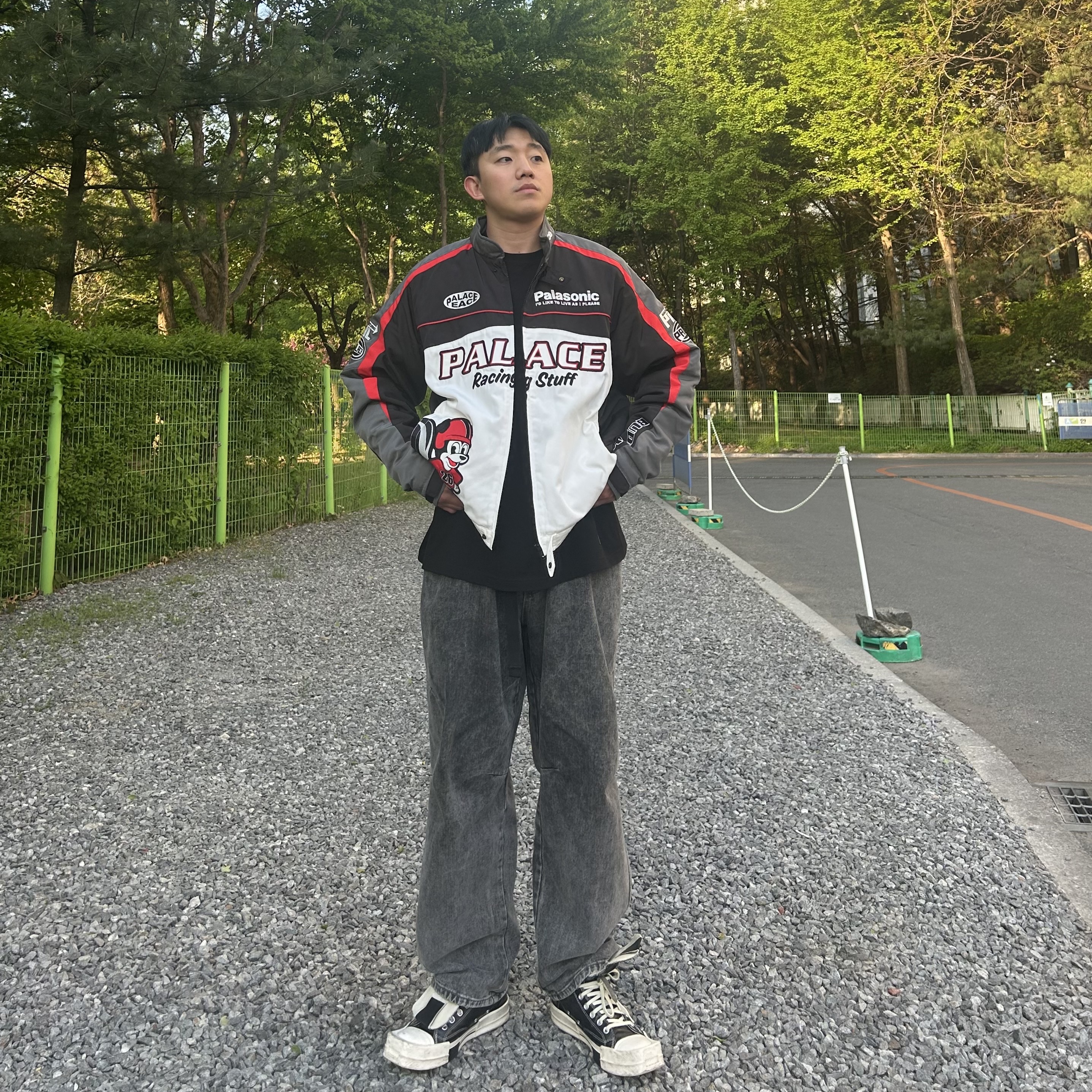 Palace Even Faster Jacket Black - 26SS, Converse x Drkshdw Turbodrk Chuck 70 Hi Black Lacquered Denim 착용 스타일 - 2
