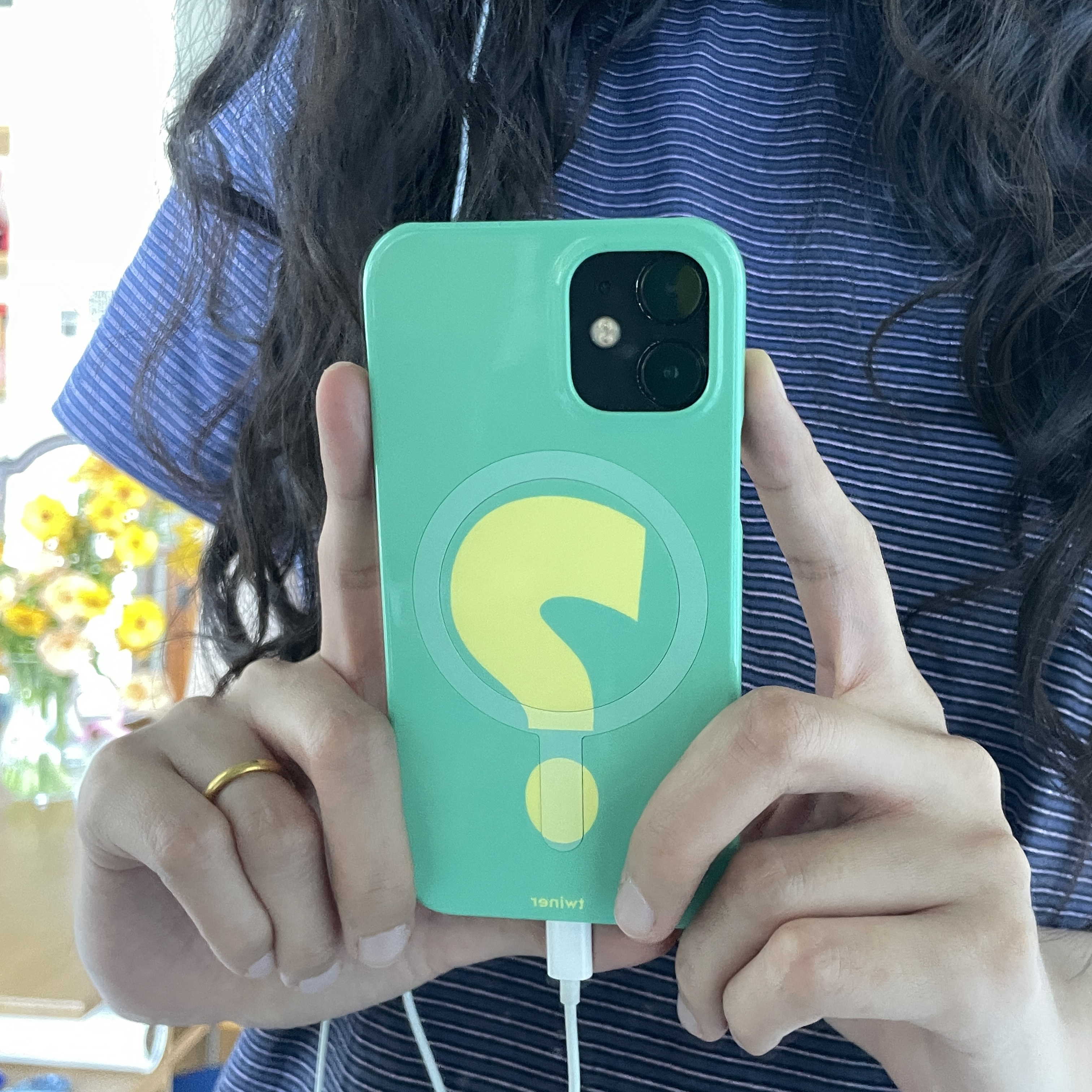 Twiner S!GN phone case - APPLE MINT (Hard) 착용 스타일
