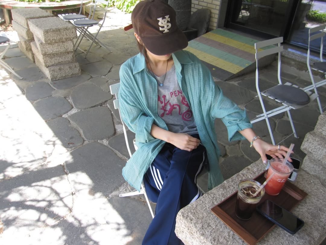 Sunday Ceremony Sy Logo 5 Panel Cotton Cap - Brown 착용 스타일