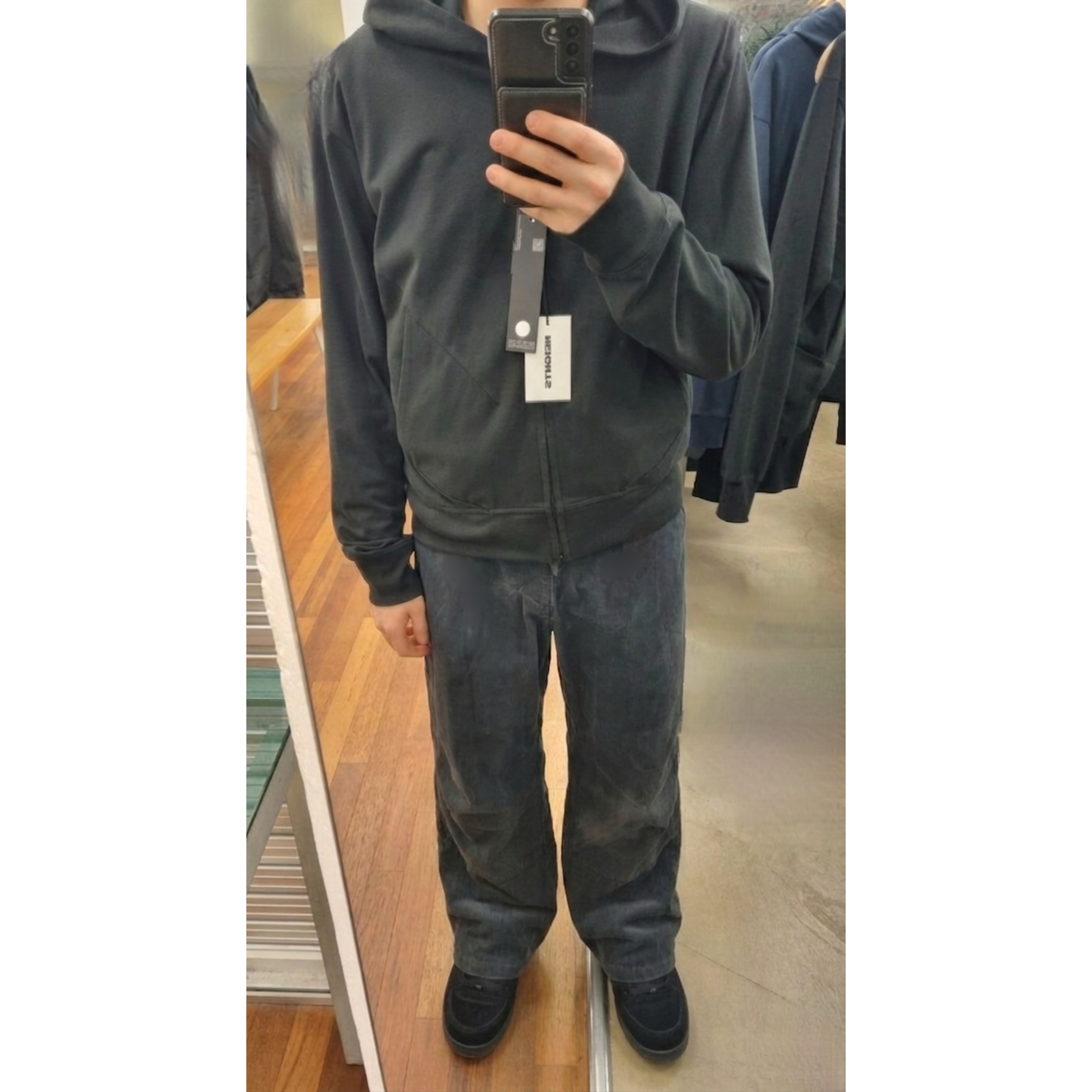 eS Accel OG Black, Casio G-Shock DW-5600UBB-1DR 착용 스타일 - 1