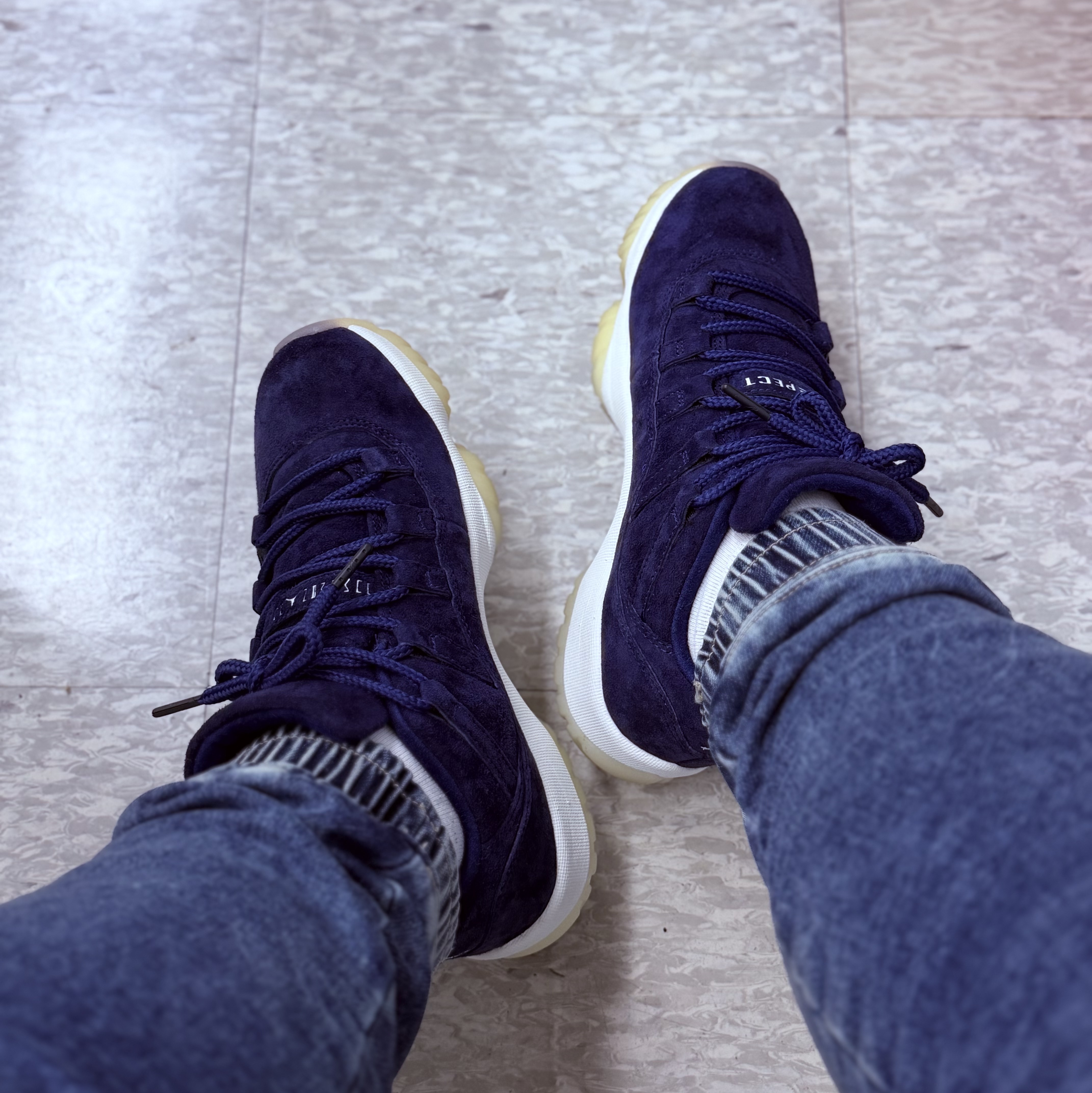 Jordan 11 Retro Low Derek Jeter RE2PECT 착용 스타일 - 1