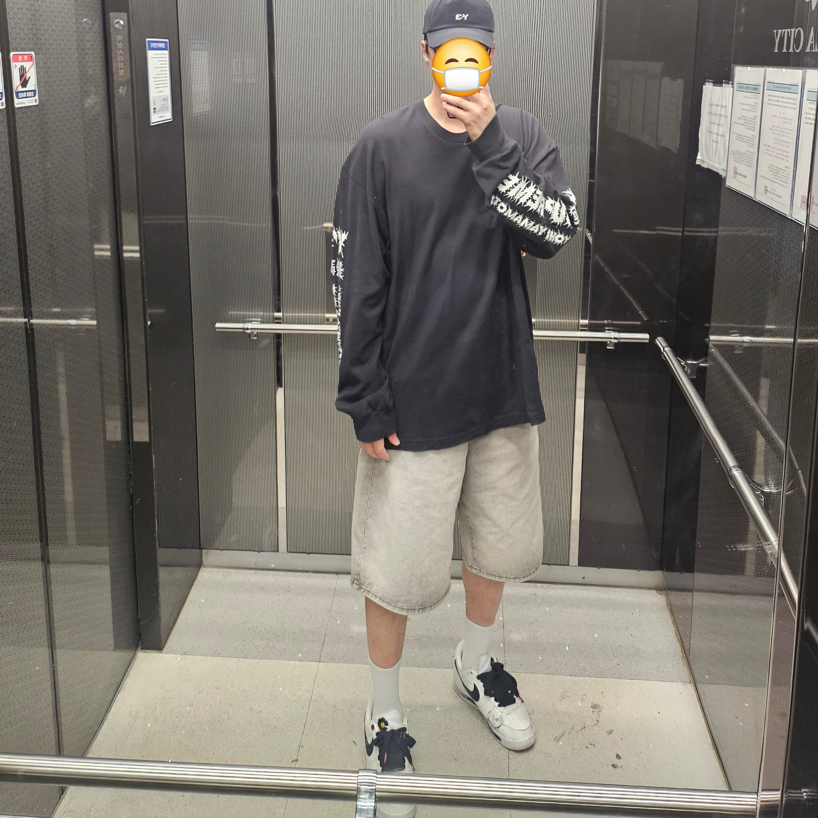 Supreme x Y's by Yohji Yamamoto L/S T-Shirt Black - 25FW, Y-3 Dad Cap Black 착용 스타일 - 1