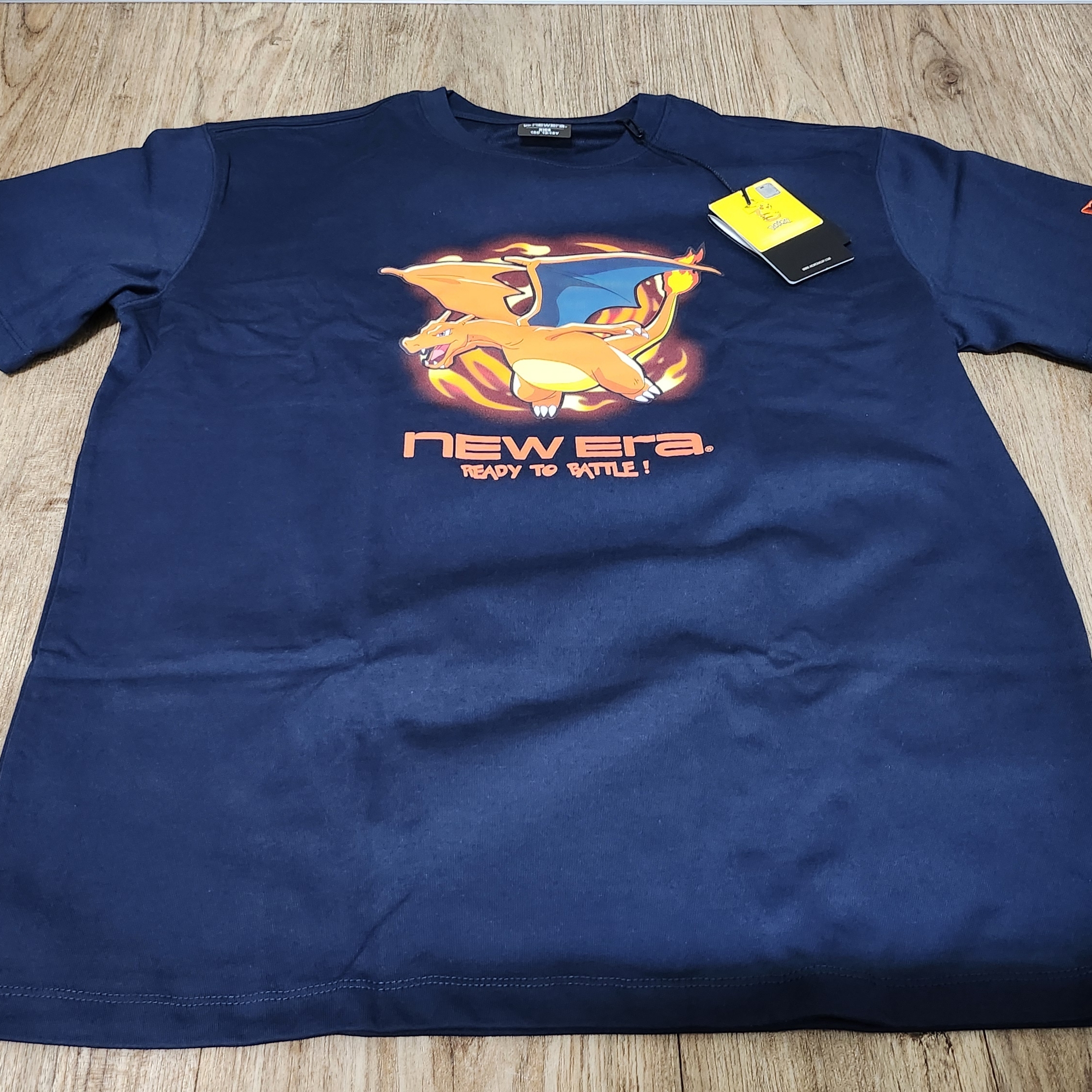 (Kids) New Era x Pokemon Battle T-Shirt Navy 착용 스타일 - 1