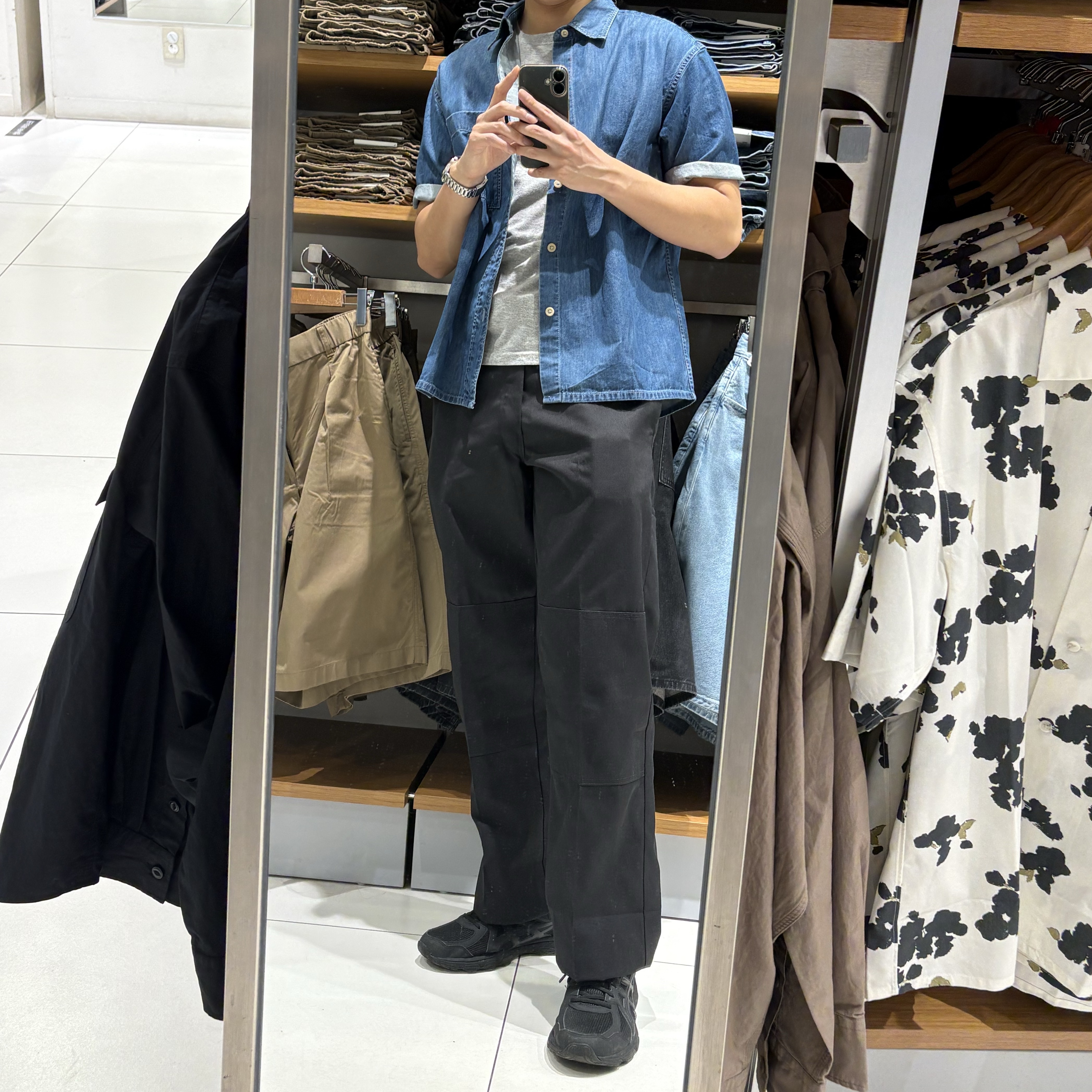 Dickies Loose Fit Double Knee Work Pants Black, Asics Jog 100 T Black - 4E Extra Wide 착용 스타일