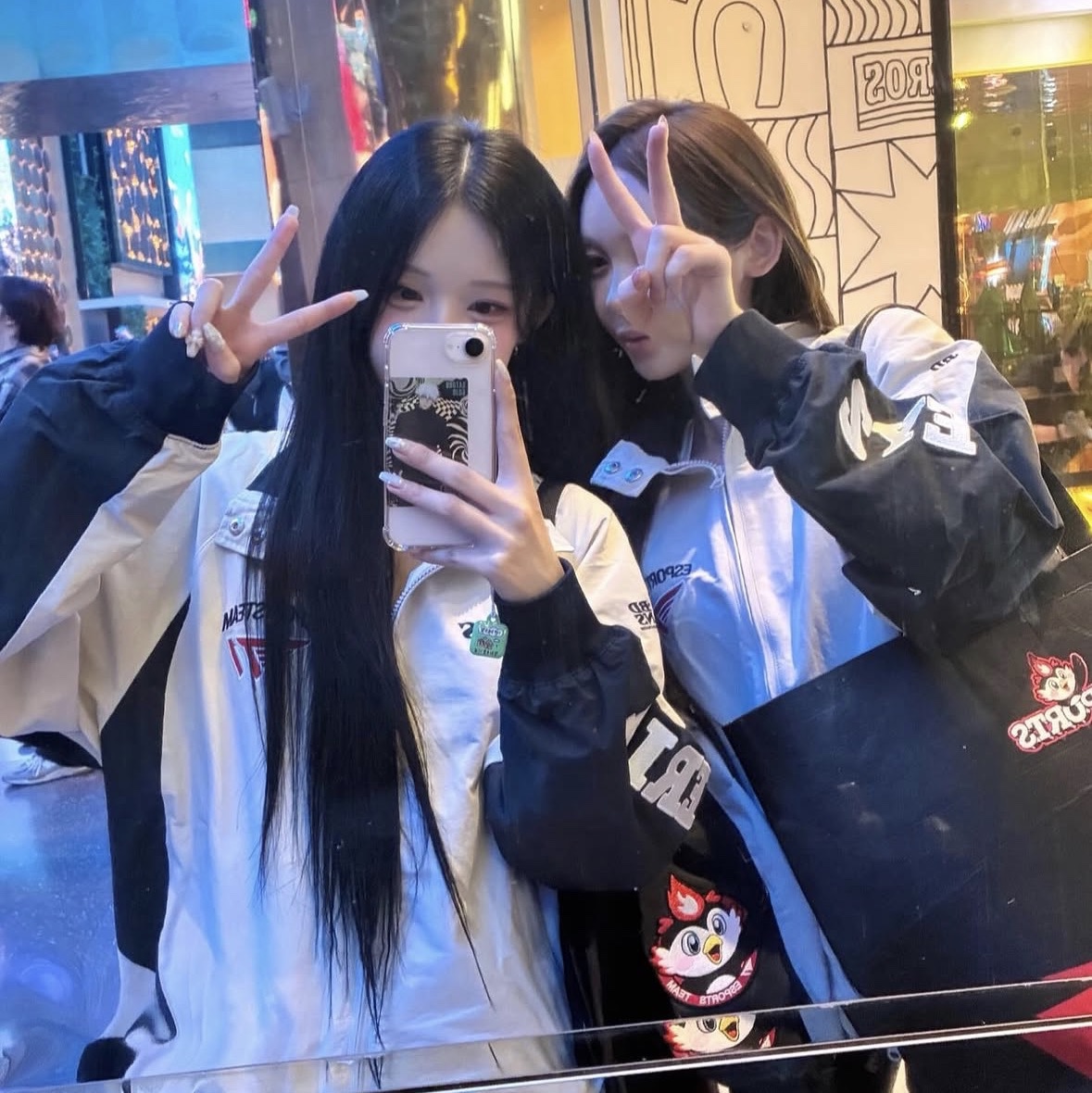 BDNS x T1 Base Jacket Beige 착용 스타일