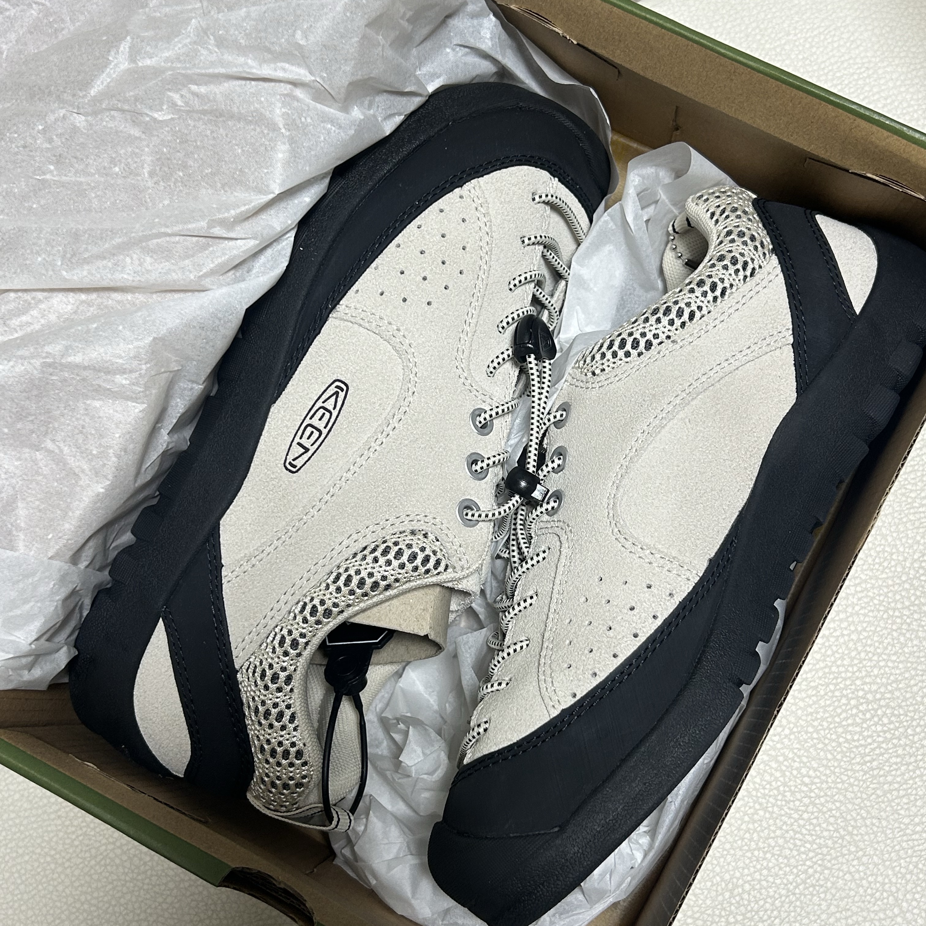 (W) Keen Jasper Rocks SP Sneaker Birch Black 착용 스타일 - 1