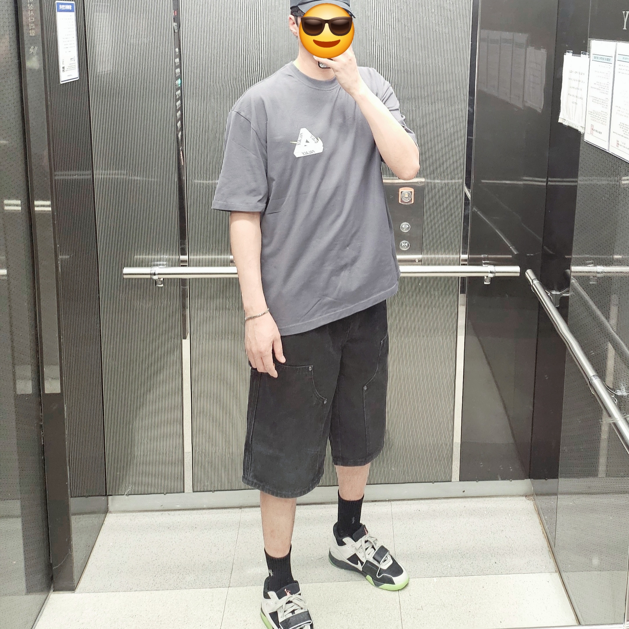 Supreme x Y's by Yohji Yamamoto L/S T-Shirt Black - 25FW, Y-3 Dad Cap Black 착용 스타일 - 3