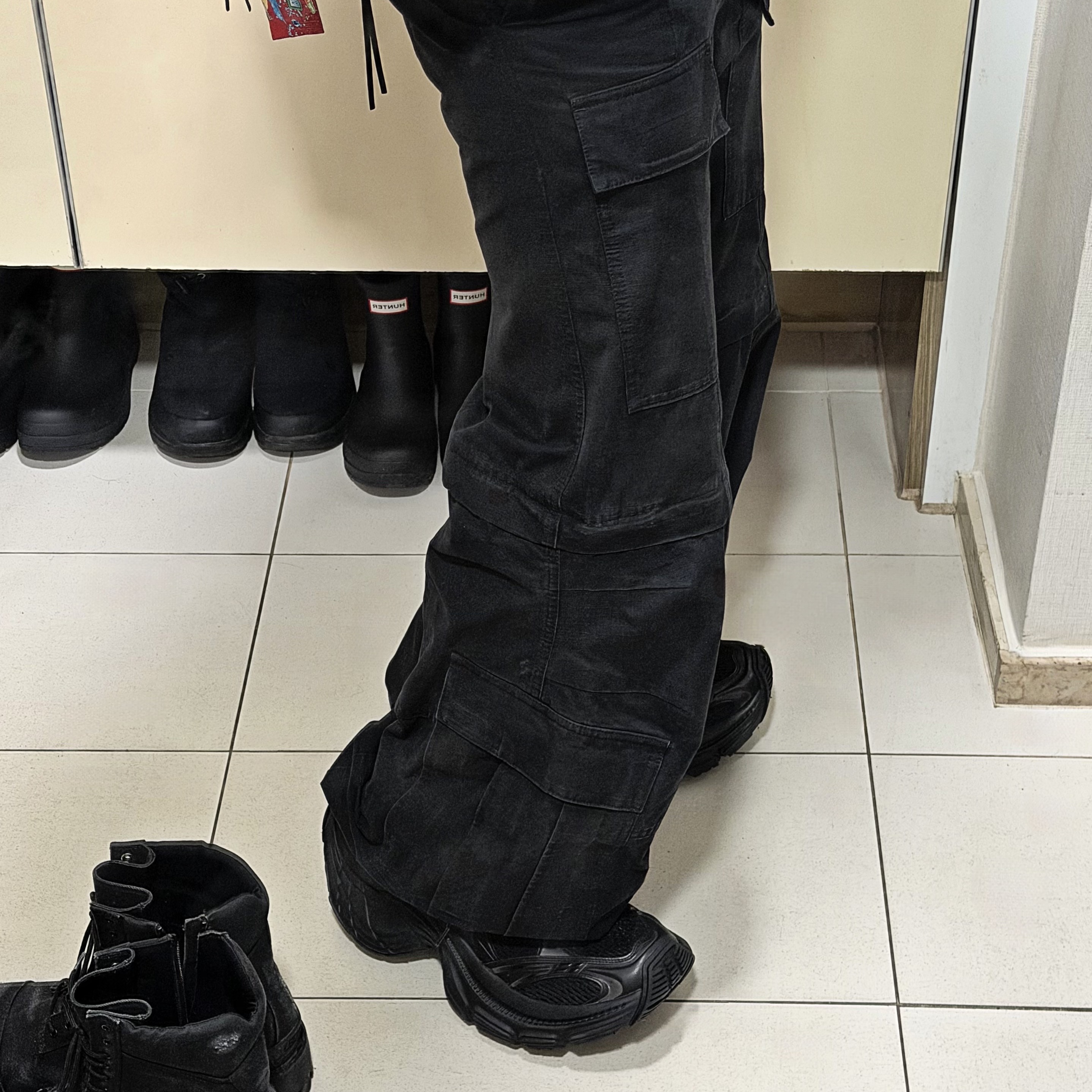 Balenciaga 10XL Sneakers Black 착용 스타일