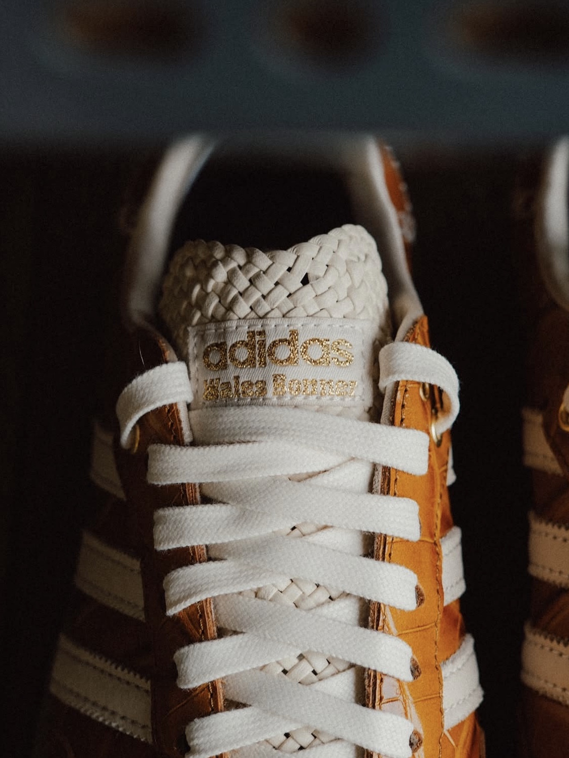 Adidas x Wales Bonner Samba Brown White 착용 스타일 - 4