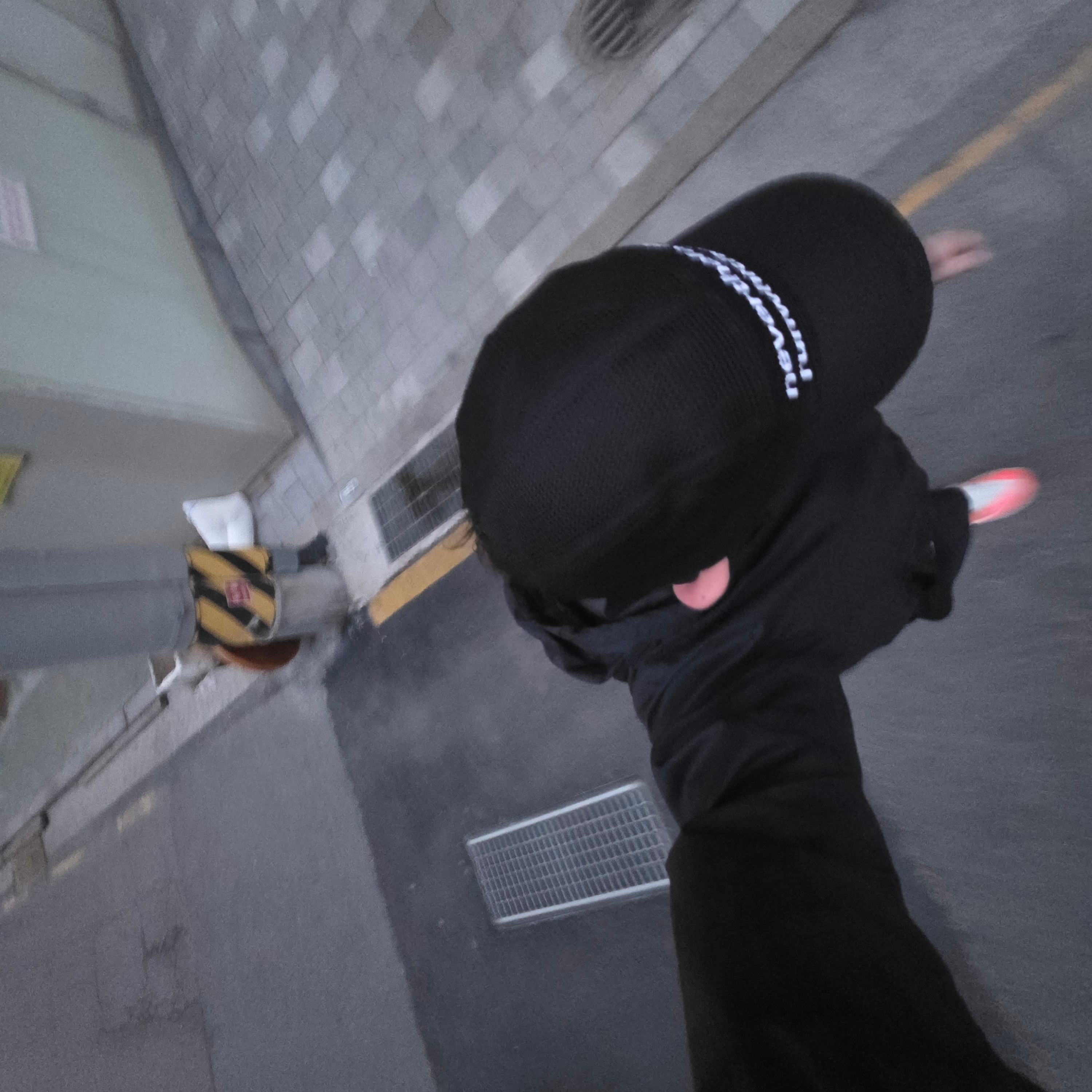 [KREAM 단독] runwhither Mesh Cap Black 착용 스타일