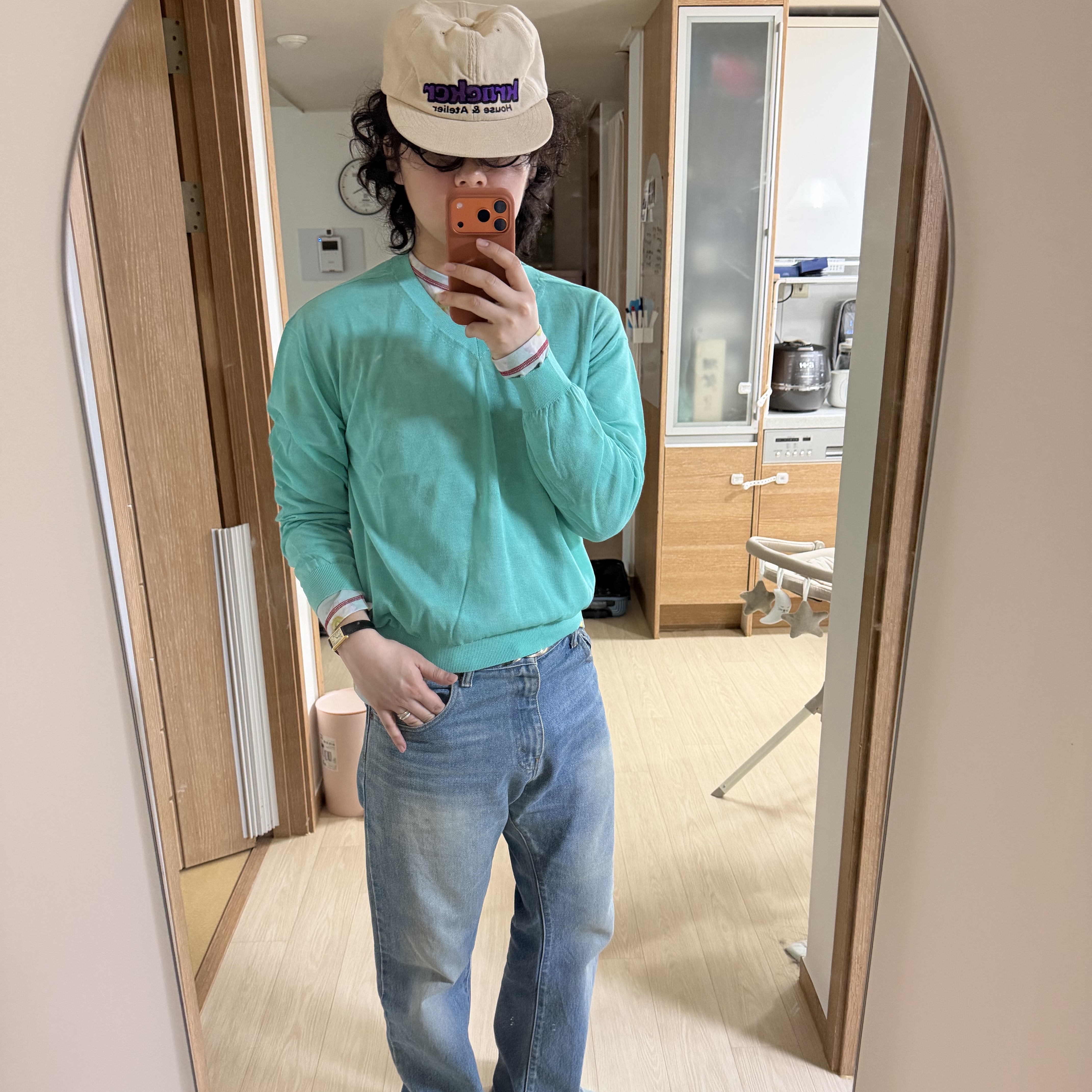 STU Sheer V-neck Knit Mint 착용 스타일 - 4