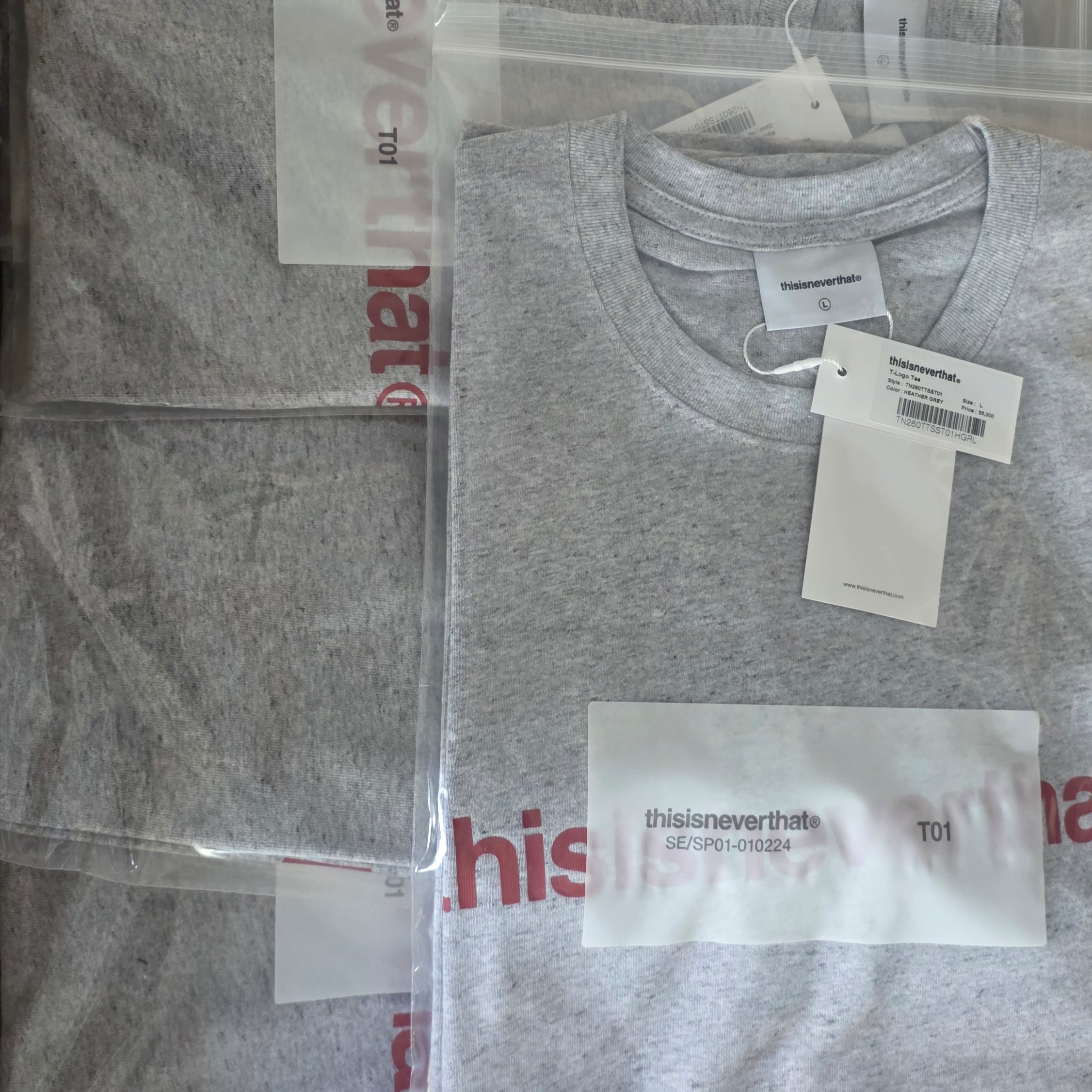Thisisneverthat T-Logo T-Shirt Heather Grey μ°©μ© μ€νμΌ