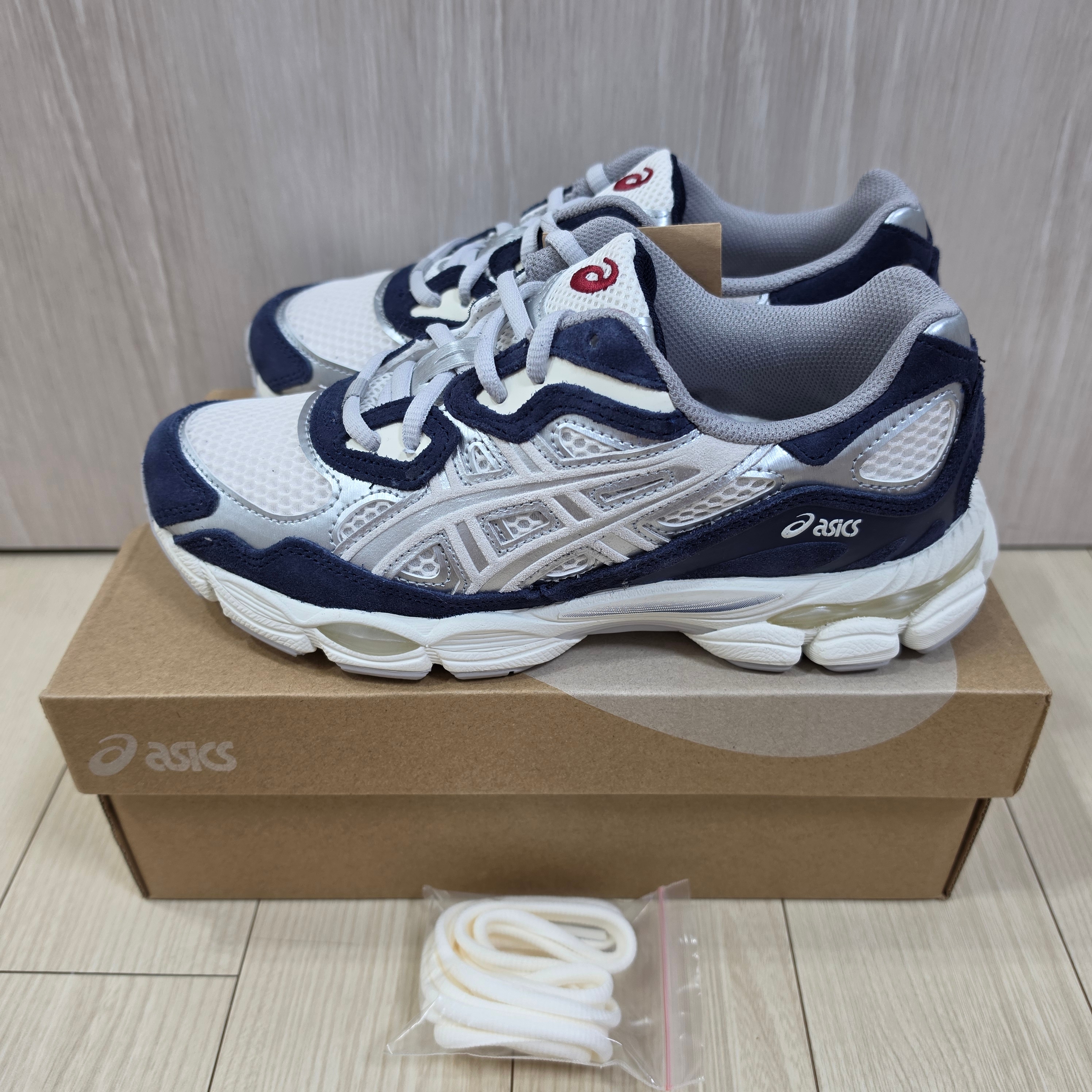 Asics Gel-NYC Midnight Pure Silver - Korea Exclusive 착용 스타일 - 1