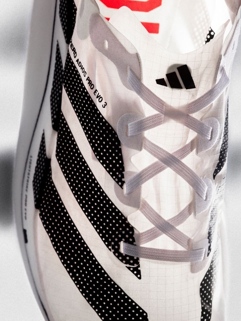 Adidas Adizero Adios Pro EVO 3 Cloud White Core Black 착용 스타일 - 7