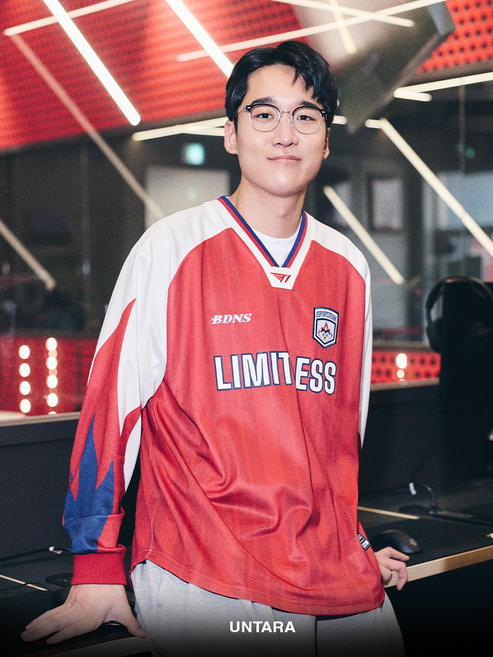 BDNS x T1 Long Sleeve Jersey Red 착용 스타일