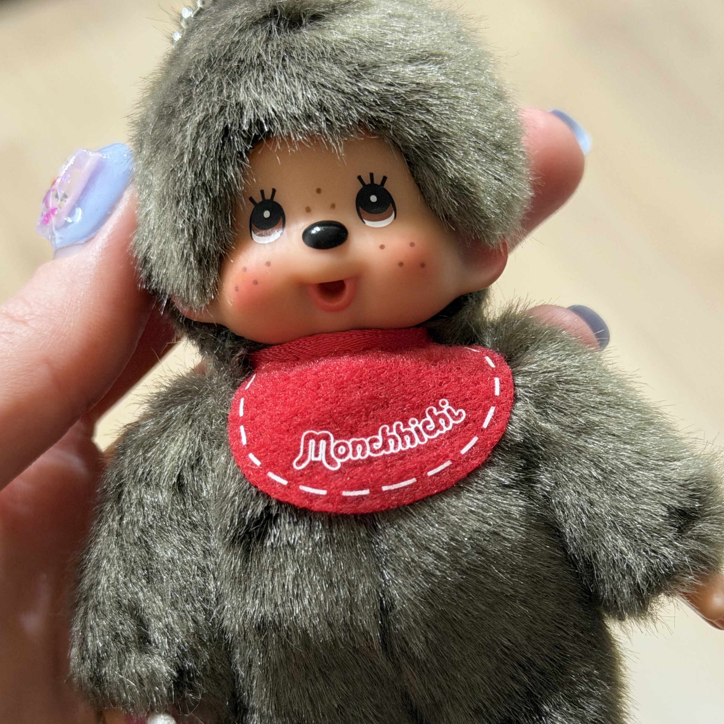 Monchhichi Mini Key Chain Boy Brown 착용 스타일