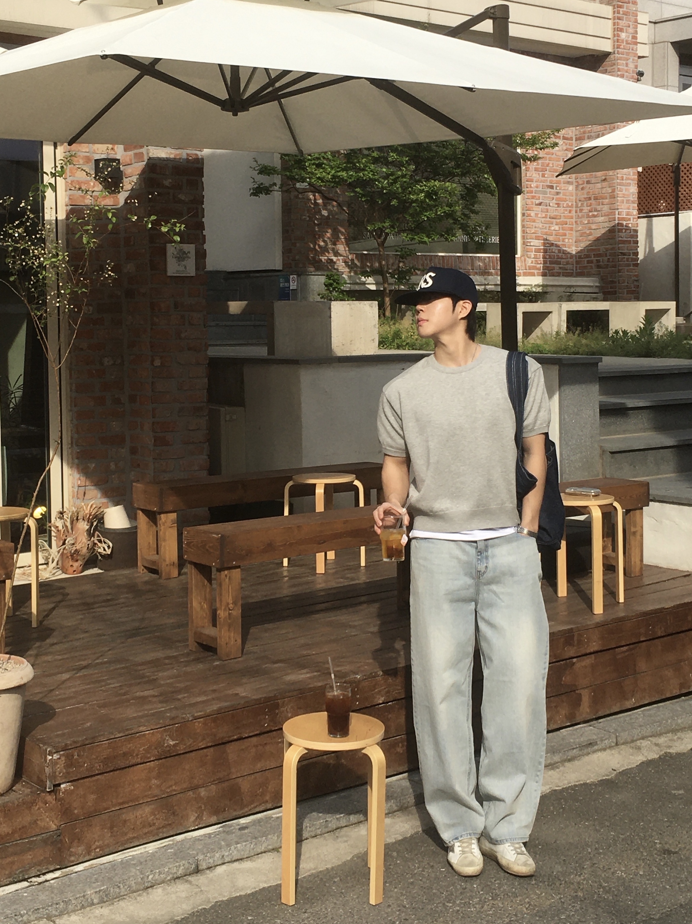 Rust And Stone Chain Stitch Ball Cap Navy 착용 스타일 - 2