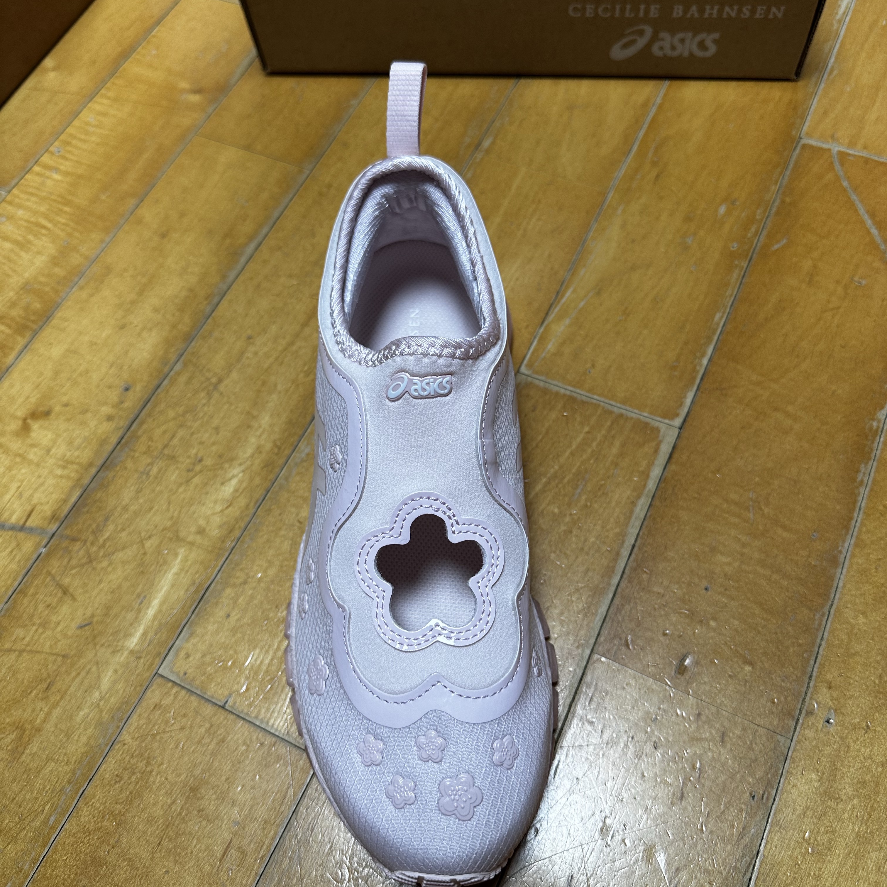 Asics x Cecilie Bahnsen Gel-Quantum 360 I Sakuragai 착용 스타일 - 2