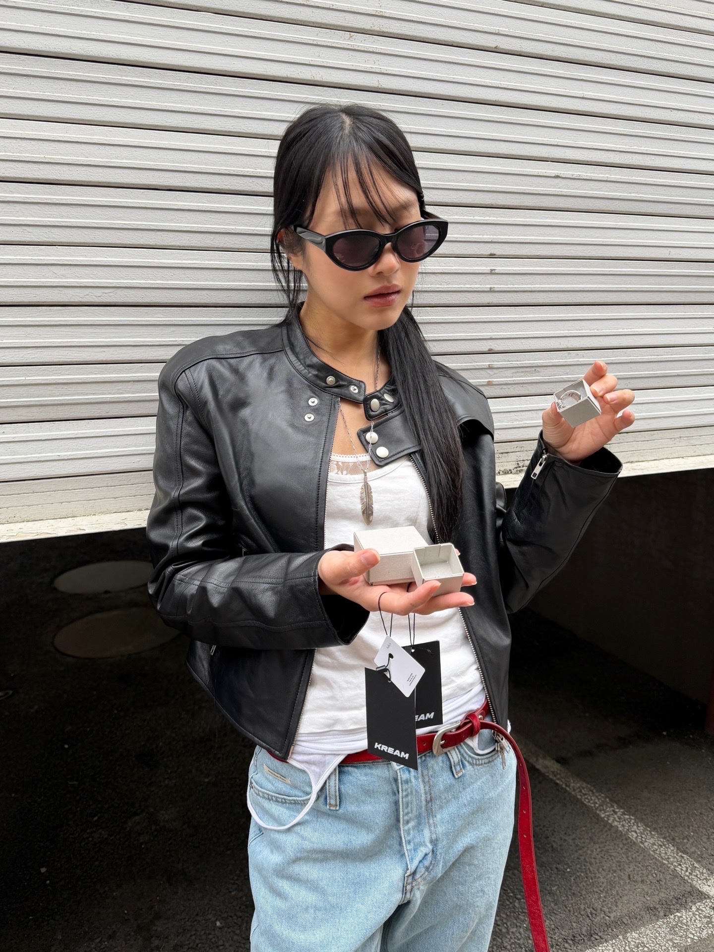 [KREAM 단독] Folk/N Feather Ring Silver - 26SS, [KREAM 단독] Folk/N Feather Necklace Silver - 26SS 착용 스타일 - 8