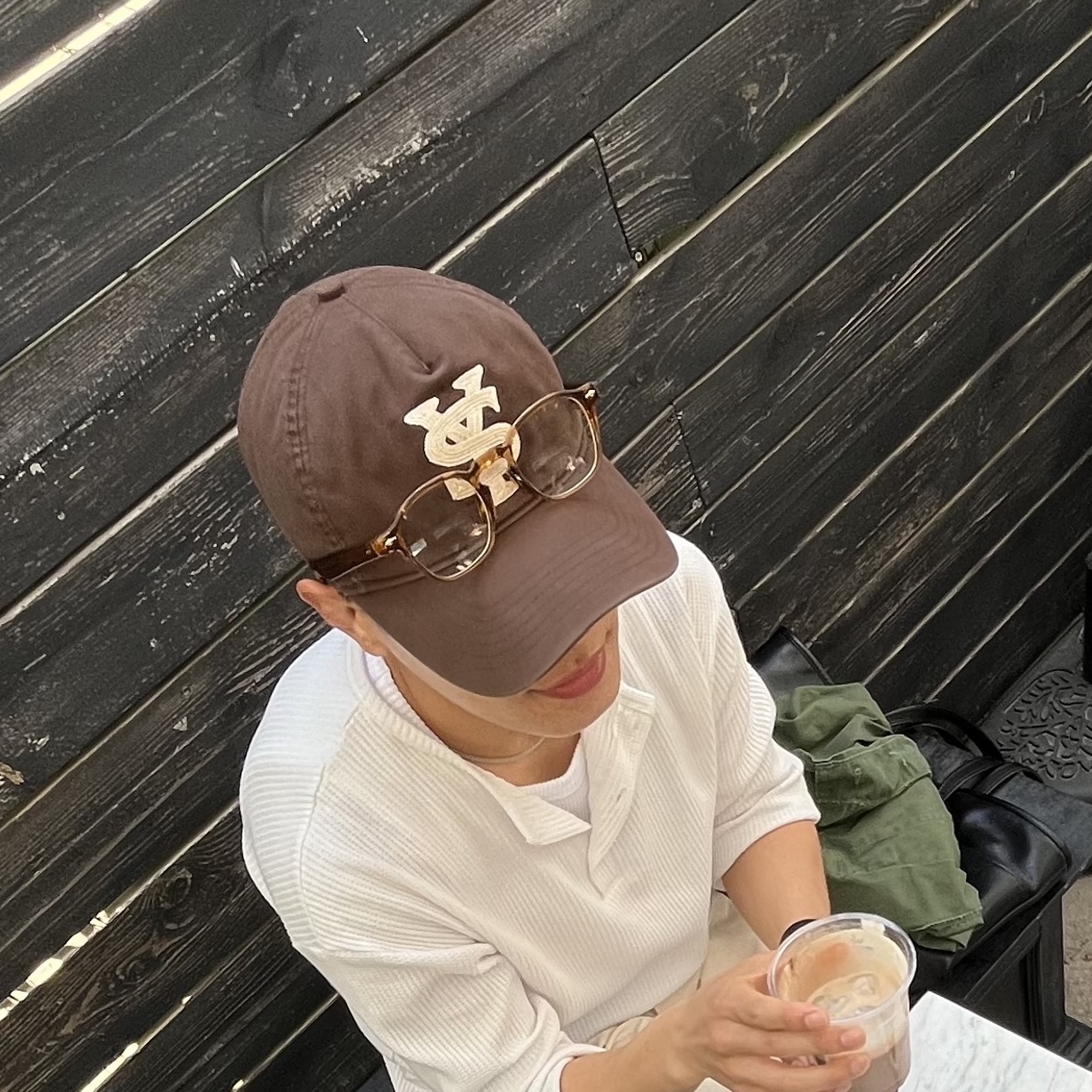 Sunday Ceremony Sy Logo 5 Panel Cotton Cap - Brown 착용 스타일 - 2