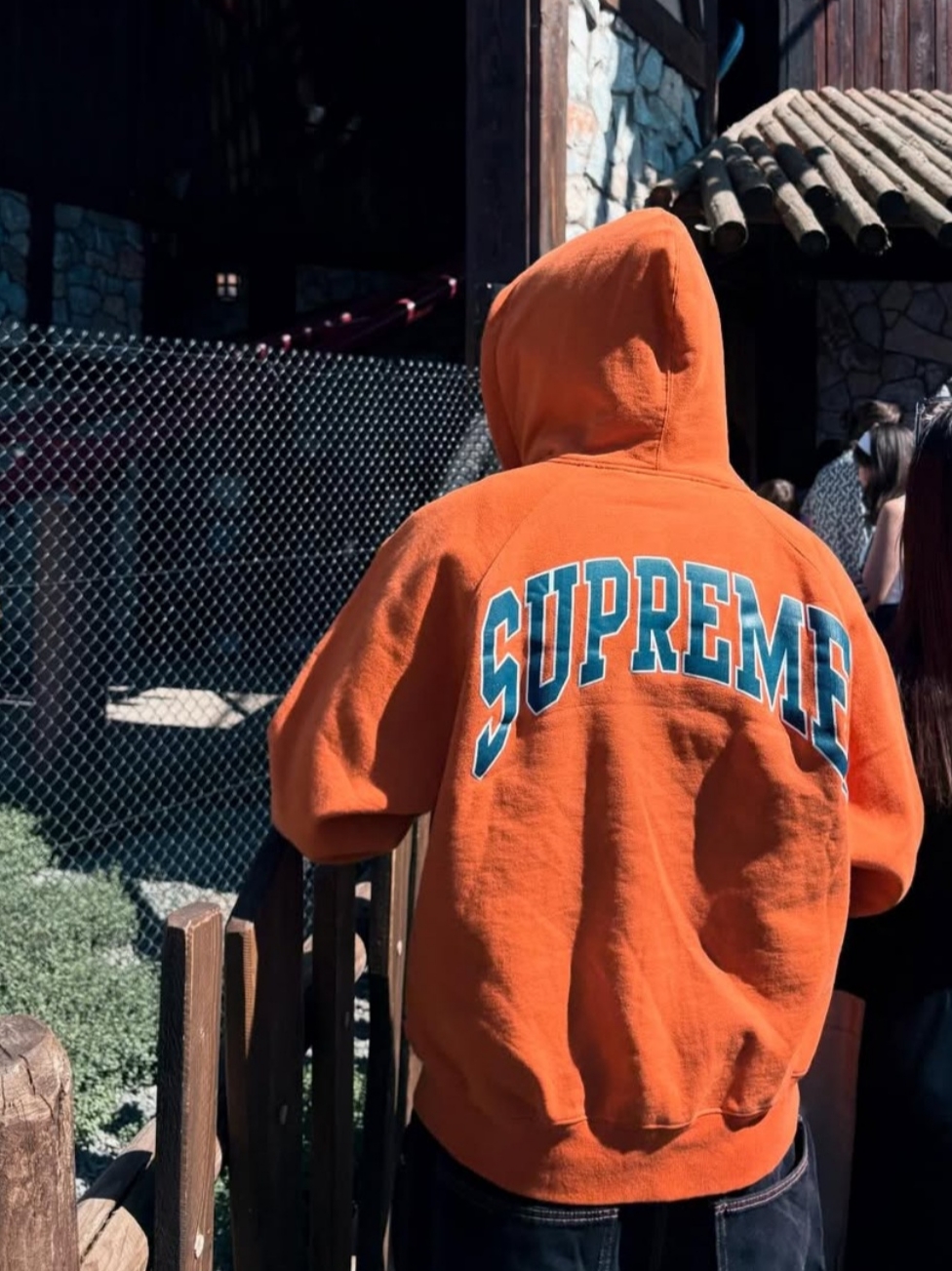 Supreme Cracked Raglan Zip Up Hooded Sweatshirt Dark Orange - 26SS 착용 스타일 - 2