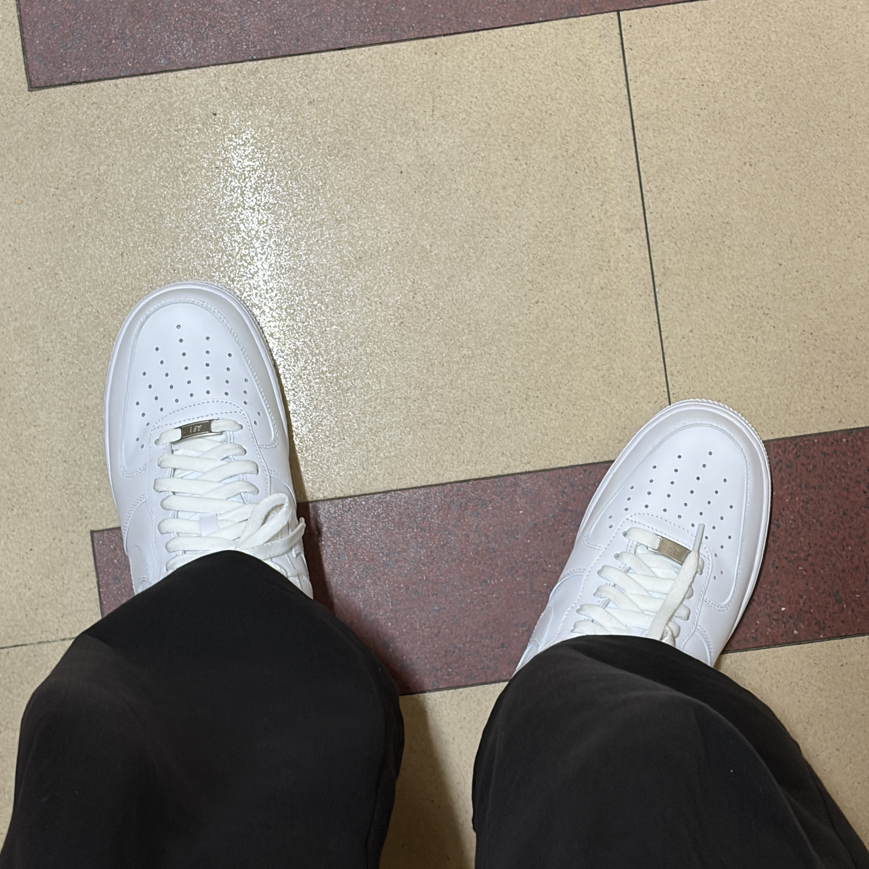 Nike Air Force 1 '07 Low White 착용 스타일