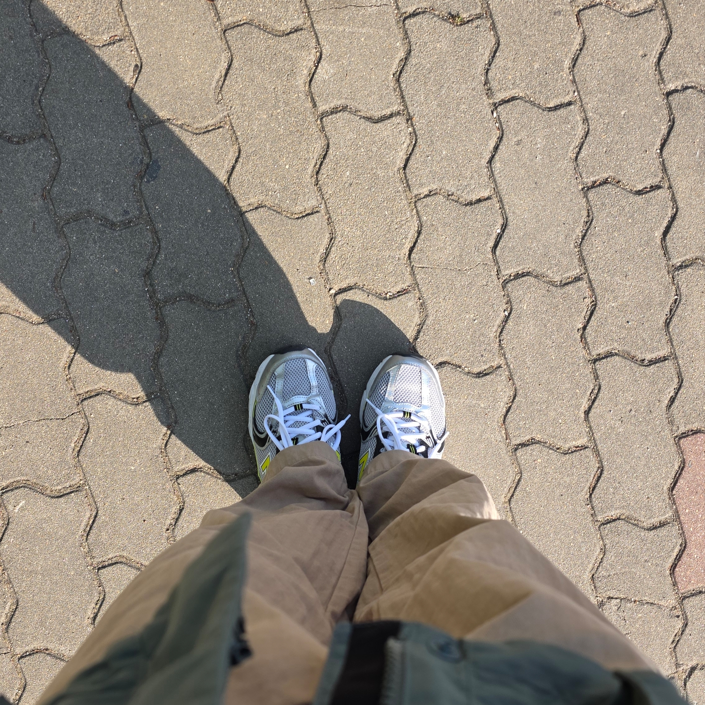 New Balance 530 Silver 착용 스타일