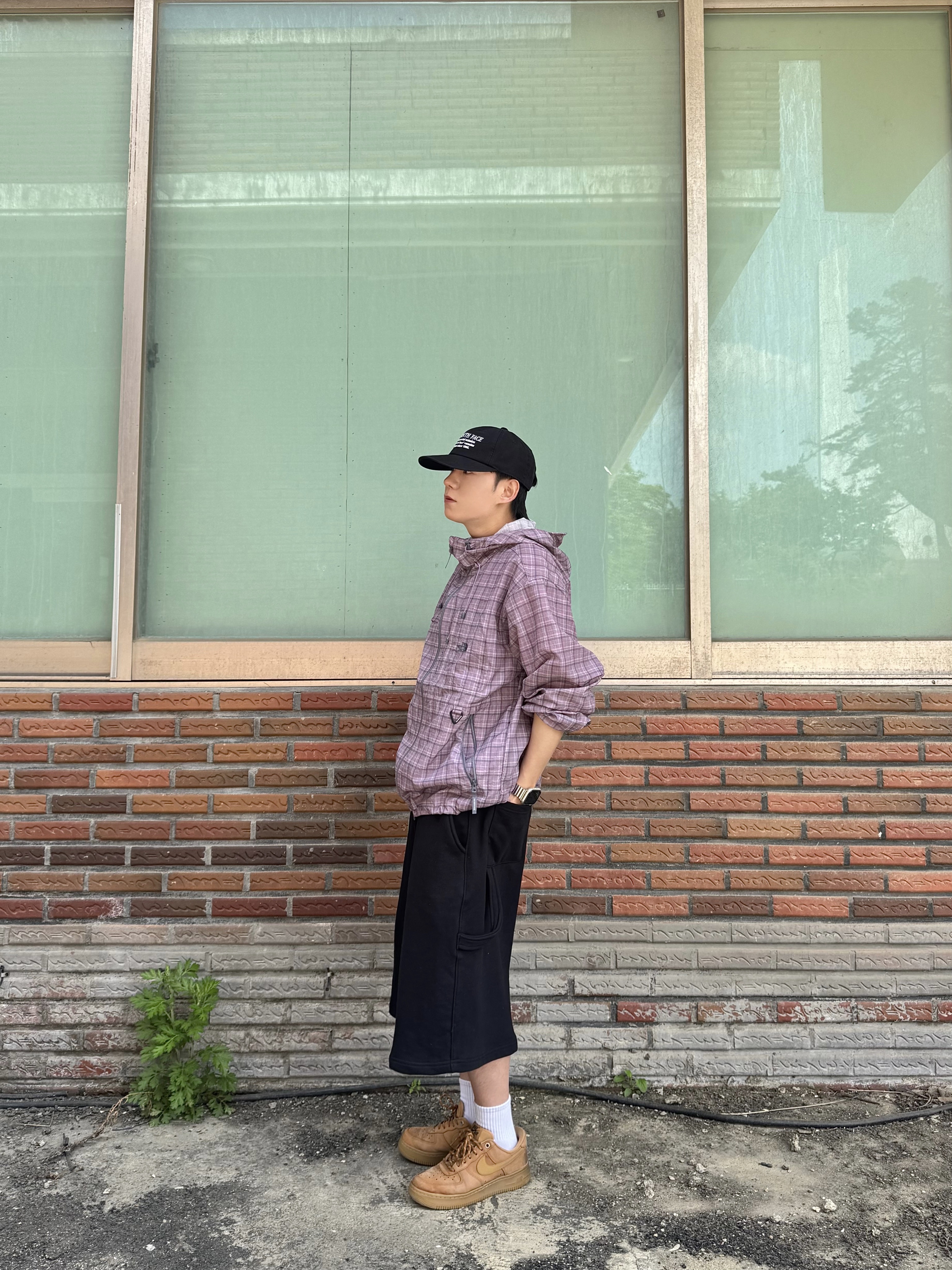 The North Face Novelty Daycamp Jacket Grayish Lilac - 26SS, The North Face Vintage Flat Cap Black - 26SS 착용 스타일 - 3