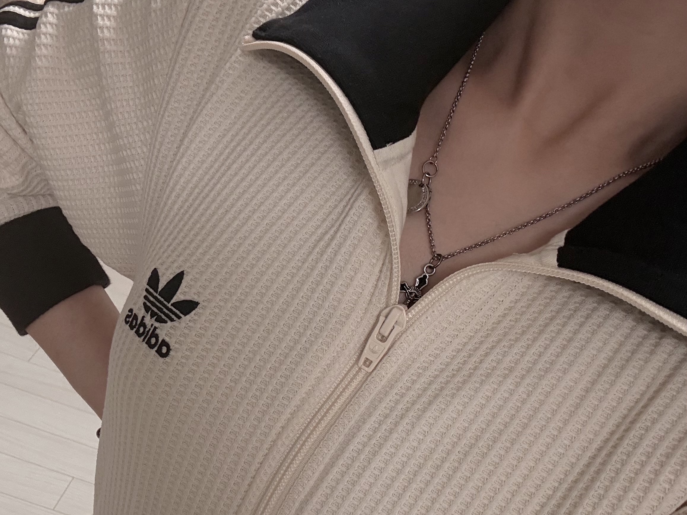 Adidas Waffle Beckenbauer Track Top Wonder White - KR Sizing, Nike Dunk Low Retro White Midnight Navy 착용 스타일 - 2