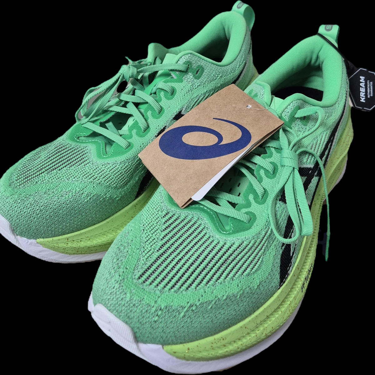 Asics Superblast 2 Ekiden Vital Green Black 착용 스타일 - 1