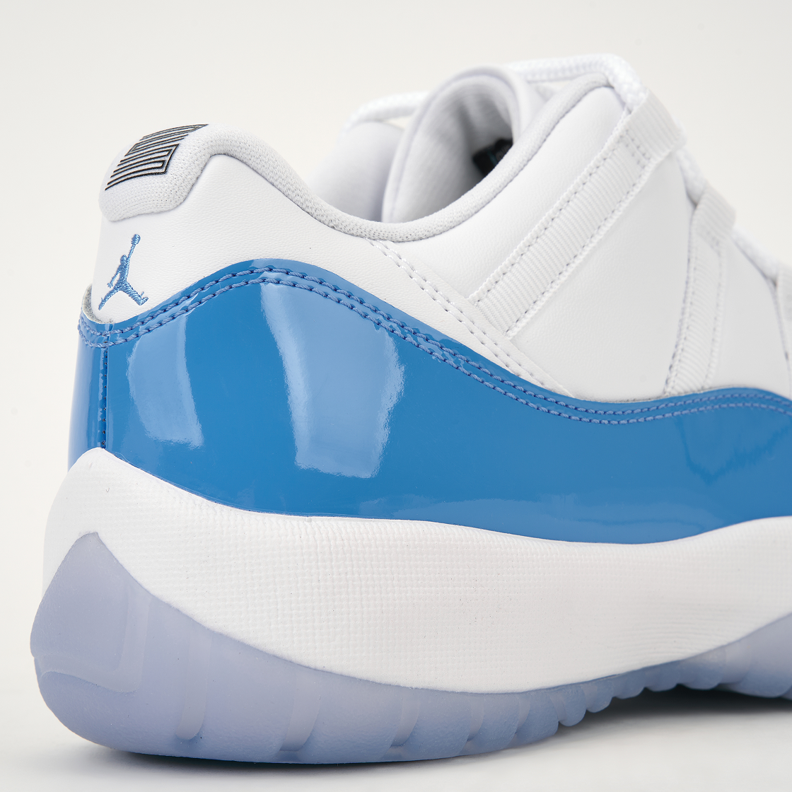 조던 11 레트로 로우 유니버시티 블루 2026(Jordan 11 Retro Low University Blue 2026) - 8