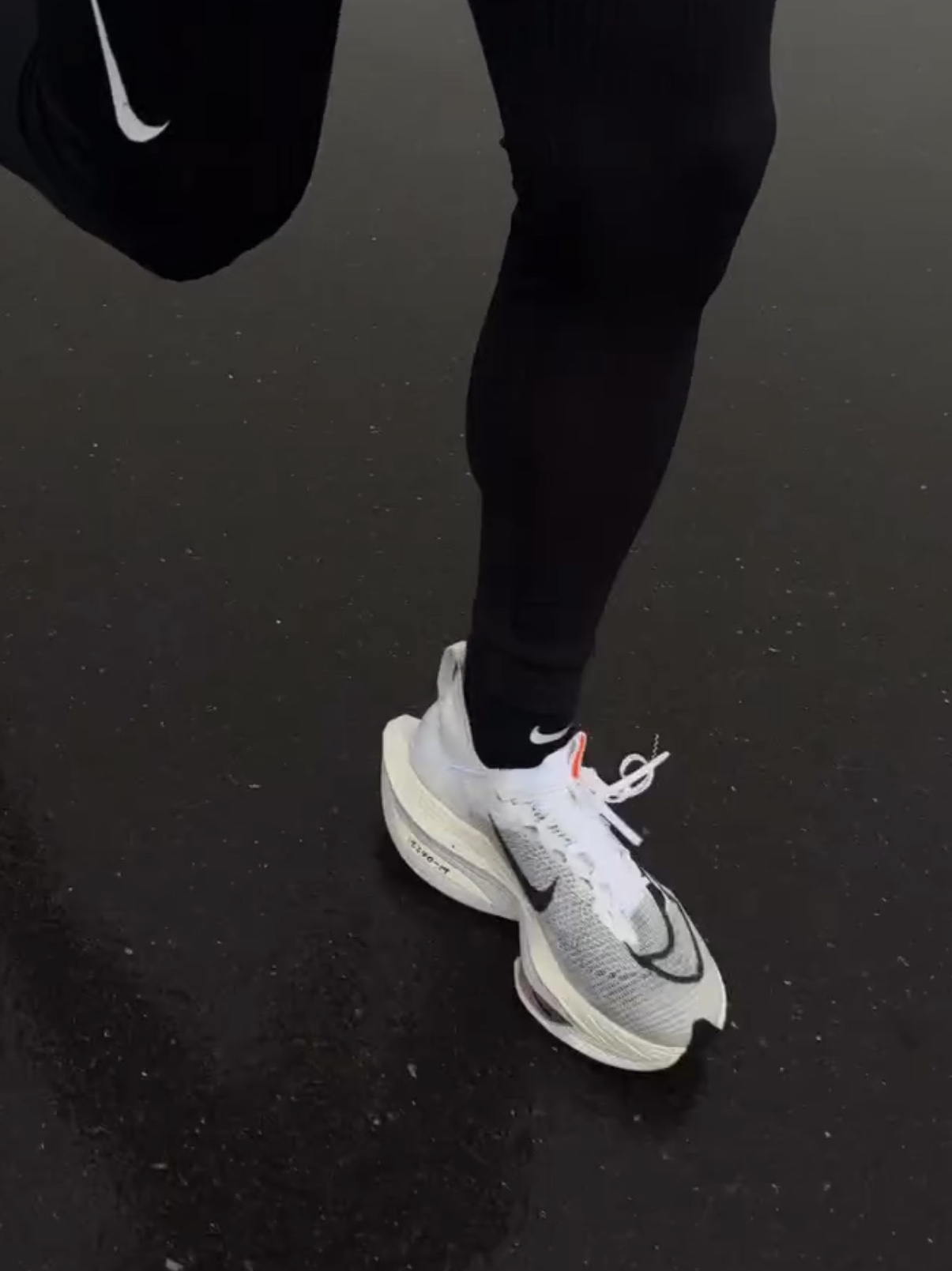 Nike Air Zoom Alphafly Next% 2 Proto White 착용 스타일