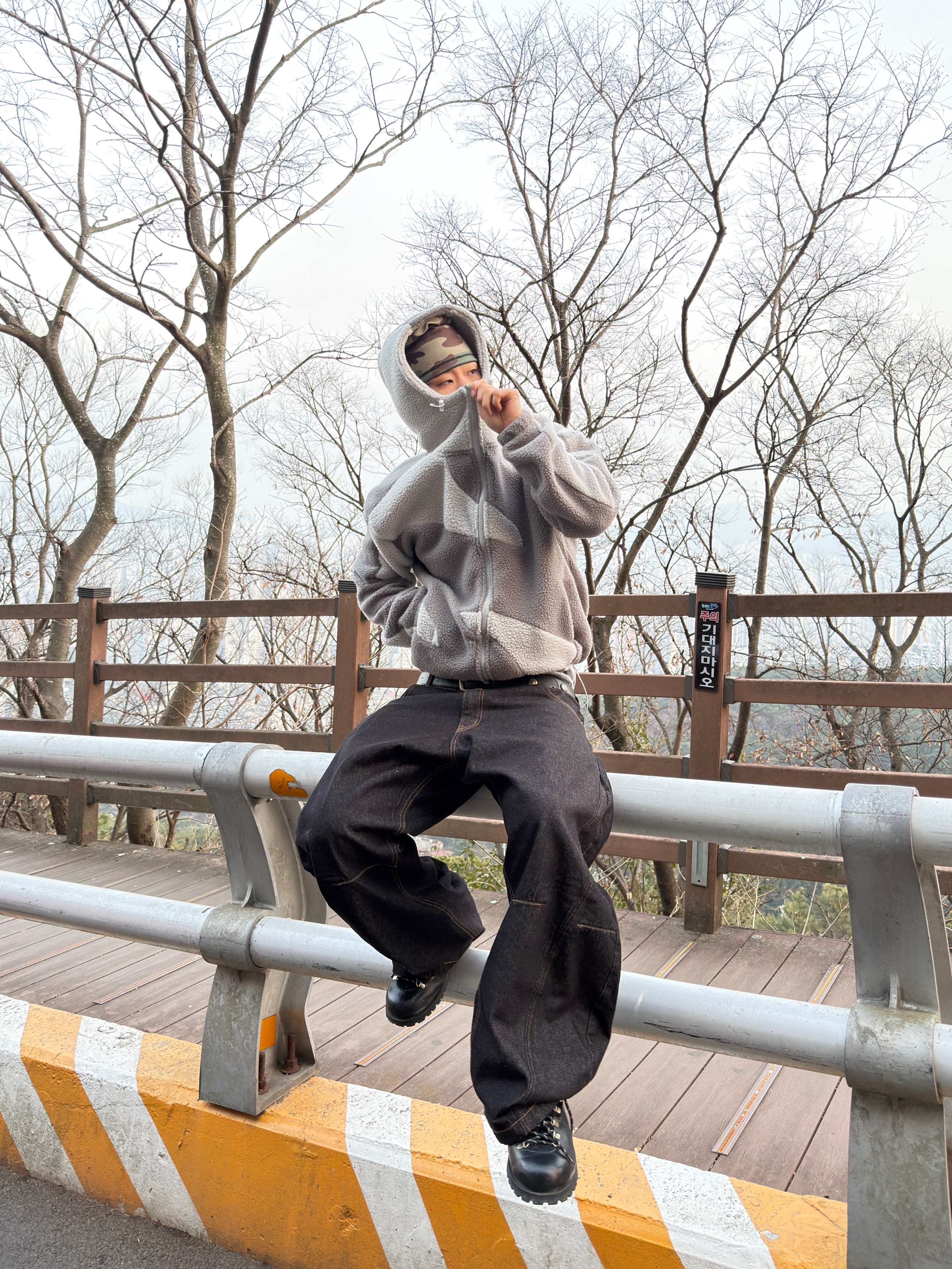 Romantic Move Oat Mountain Oil Black 착용 스타일 - 4