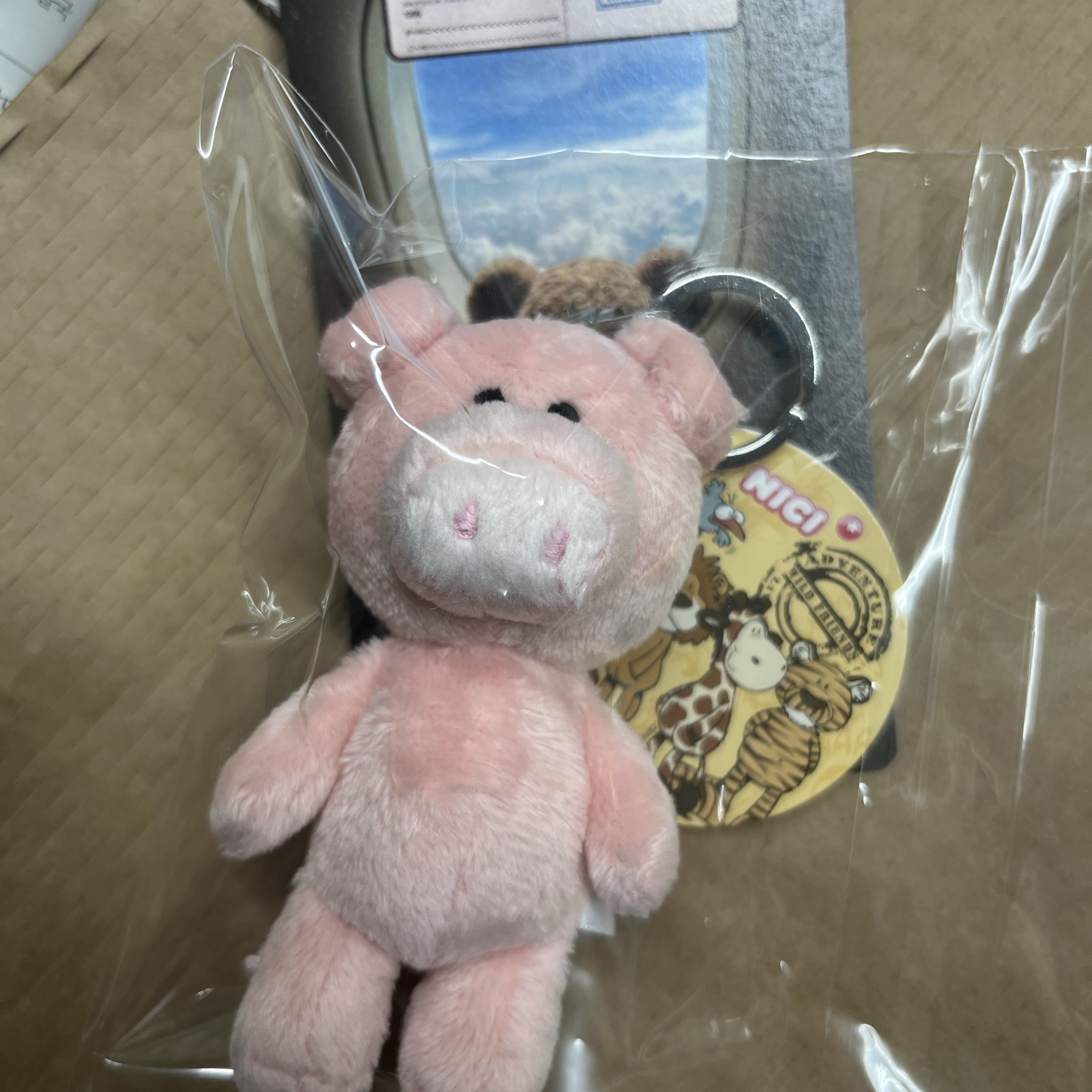 [KREAM 단독] NICI Pink Pig Keychain 10cm 착용 스타일 - 2