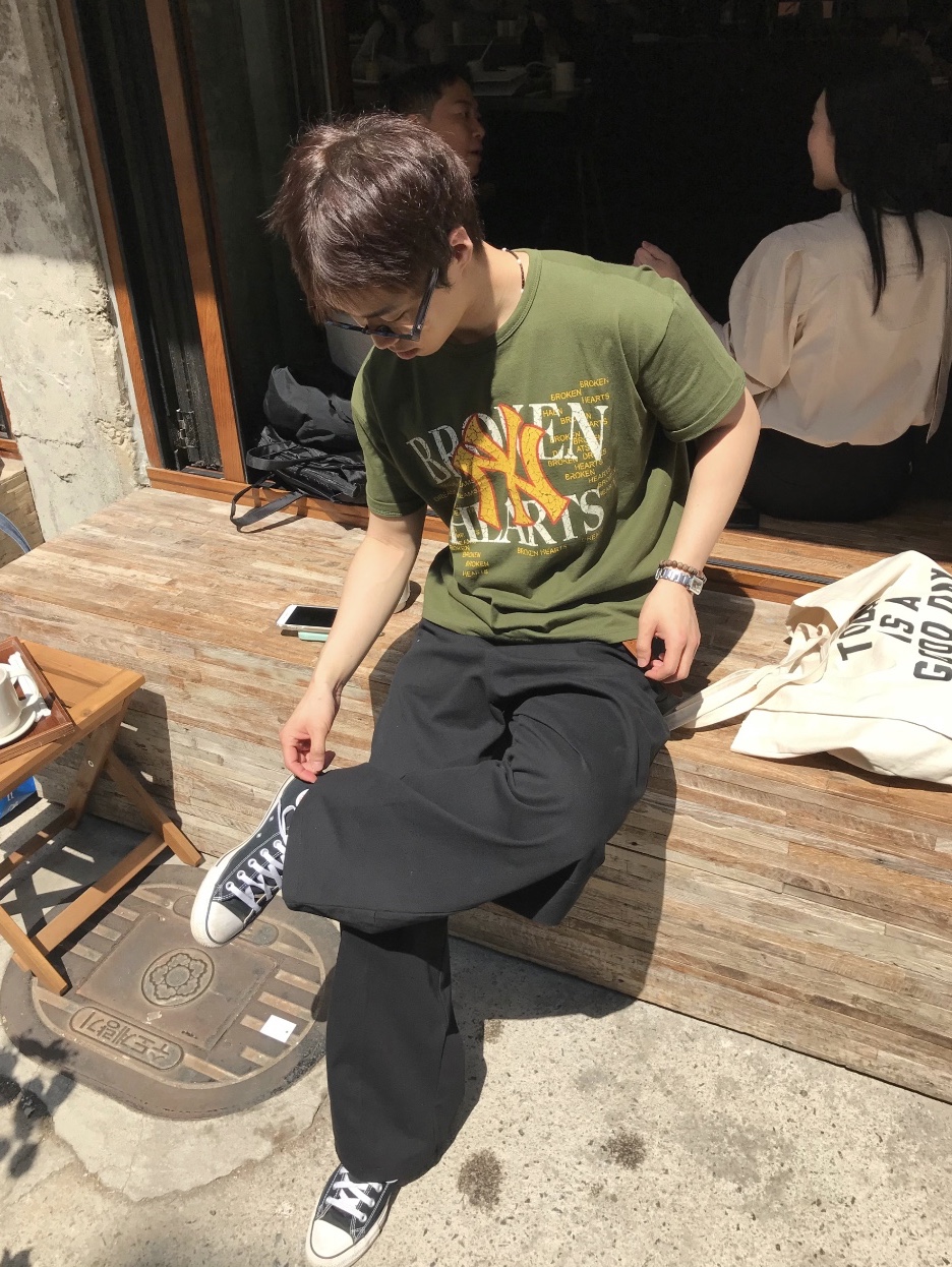 Converse Chuck 70 Hi Black 착용 스타일 - 2