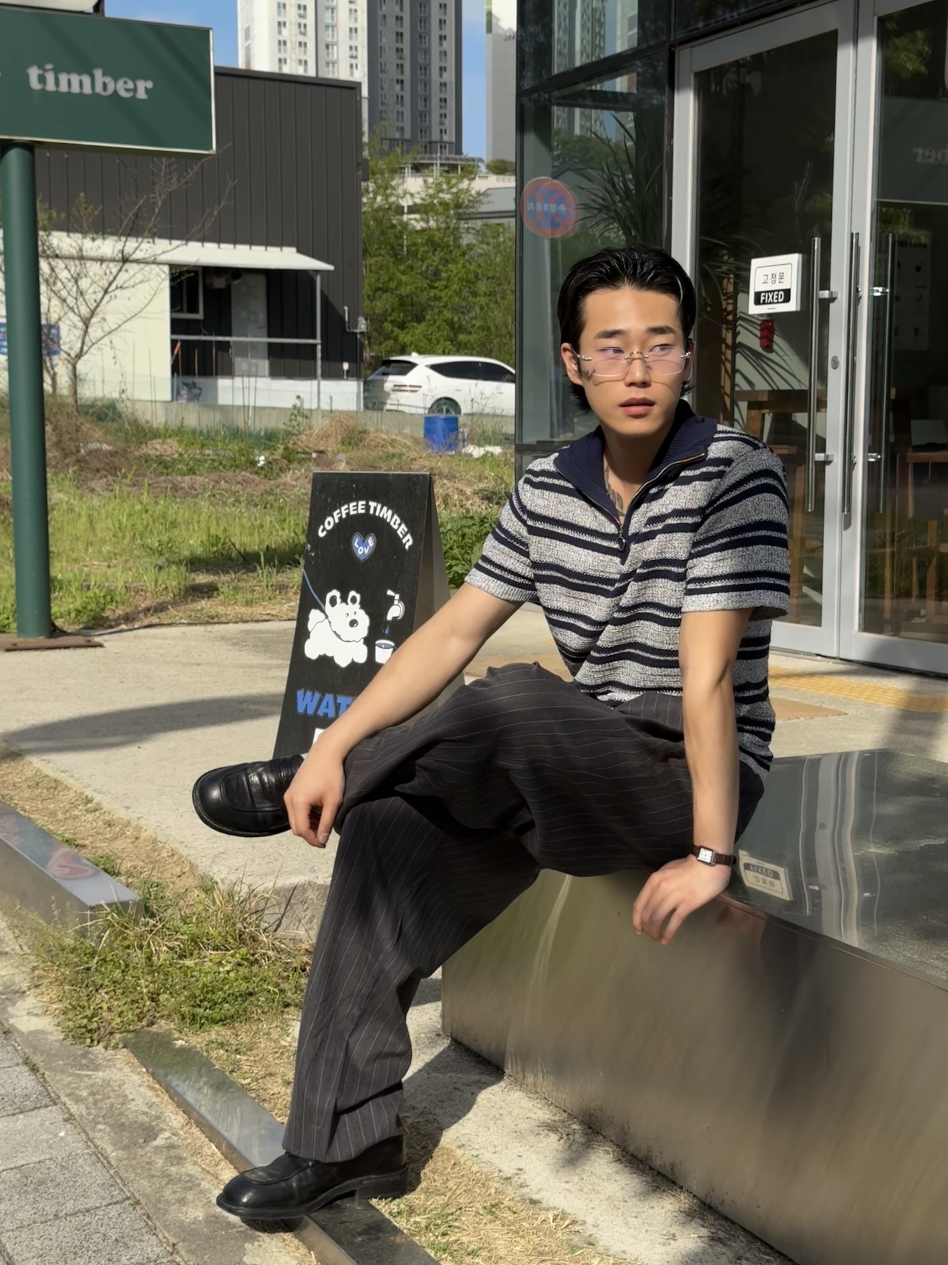 noun Wide Tapered Pants Stripe Charcoal 착용 스타일 - 2